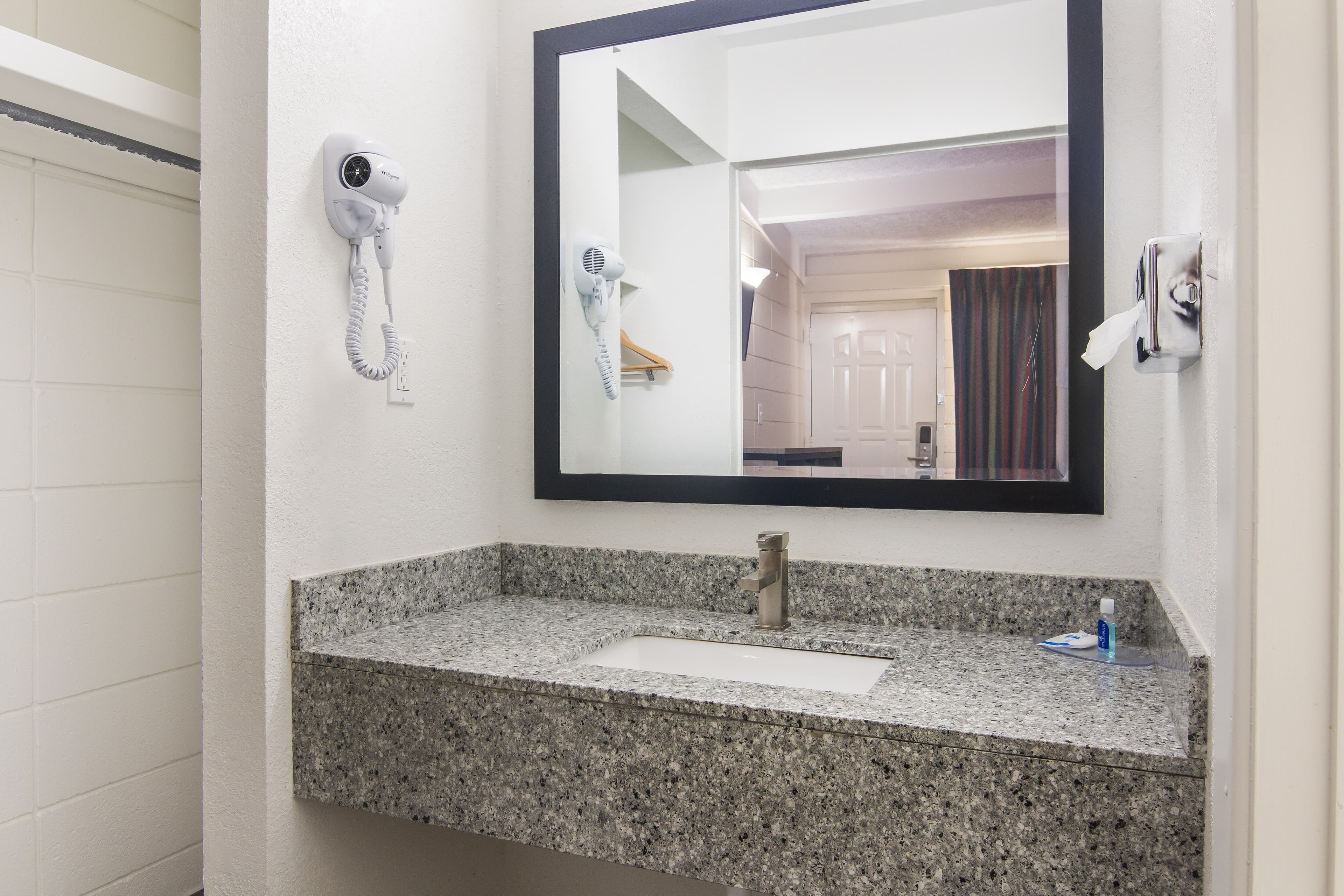 Rodeway Inn Nashville — 24