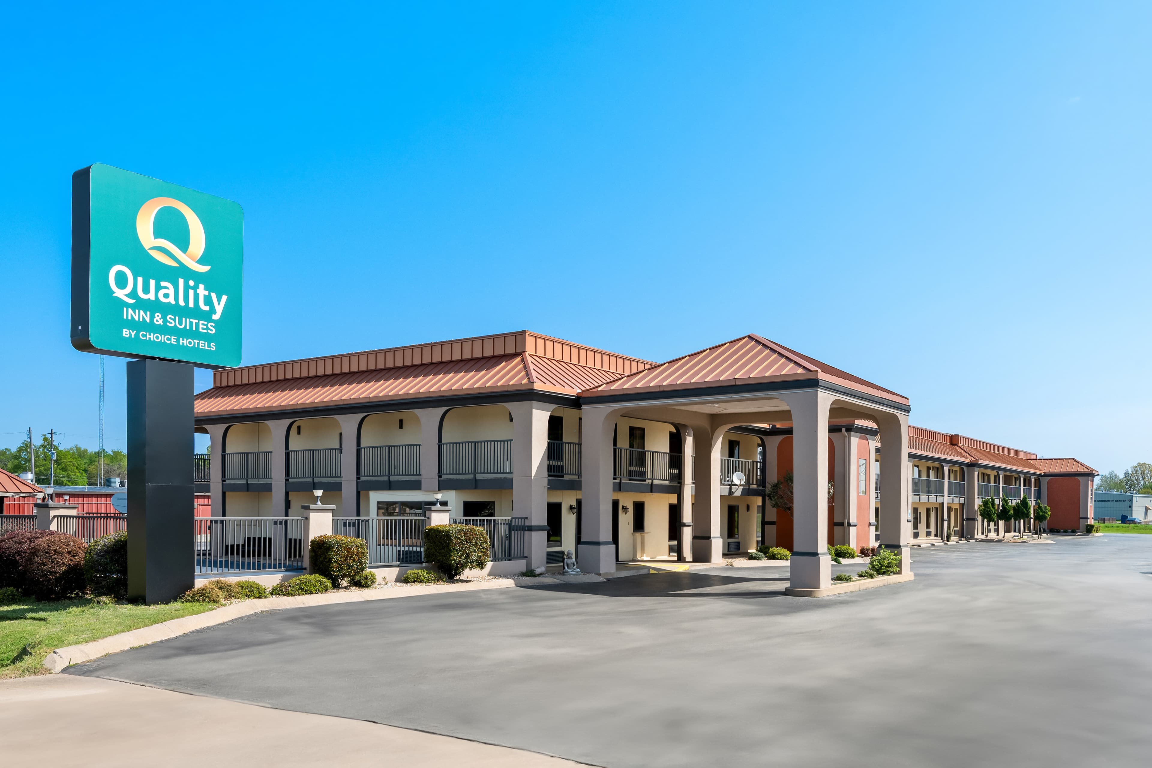 Quality Inn & Suites Dumas - Image 1