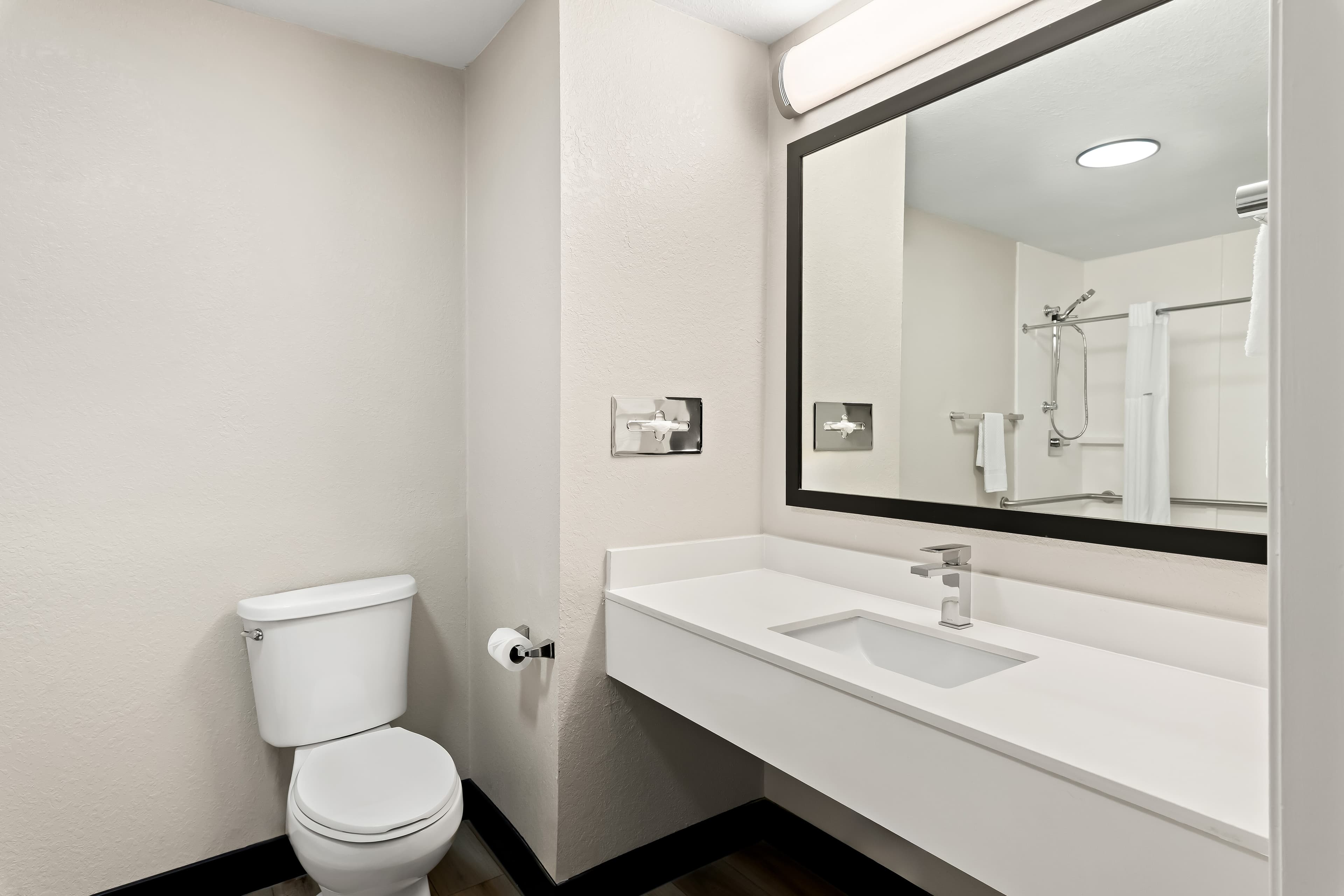 Quality Inn & Suites Dumas — 13