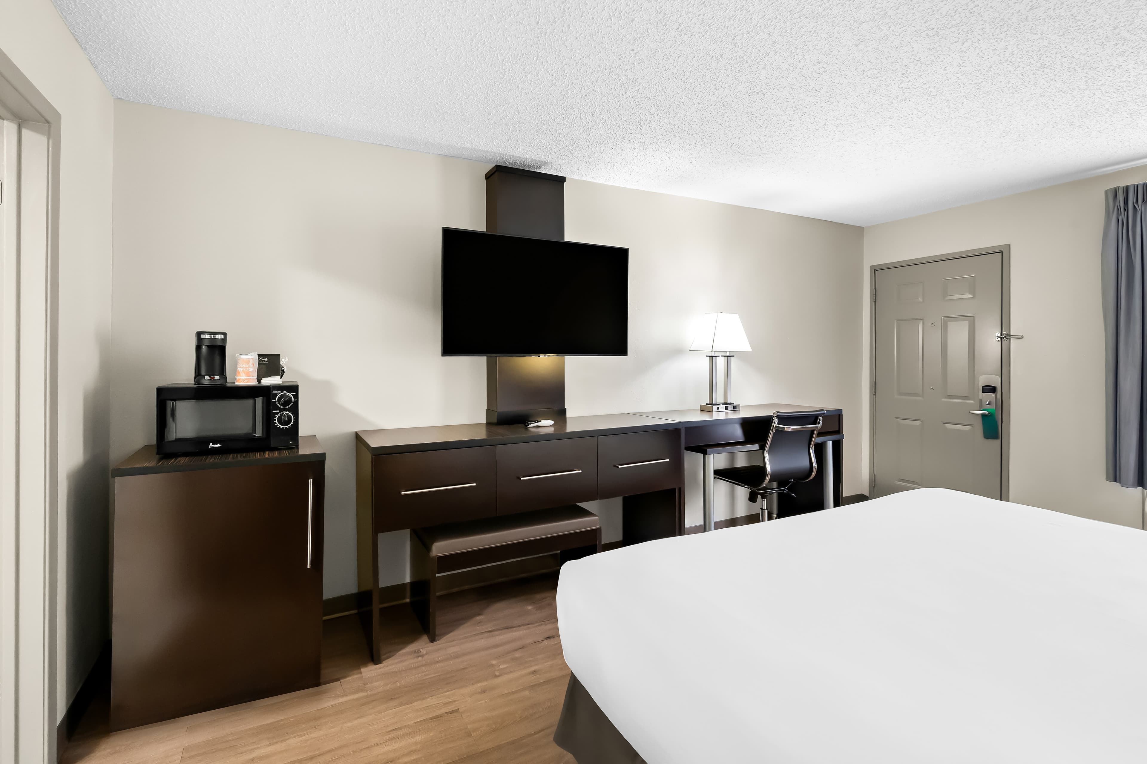 Quality Inn & Suites Monticello — 8