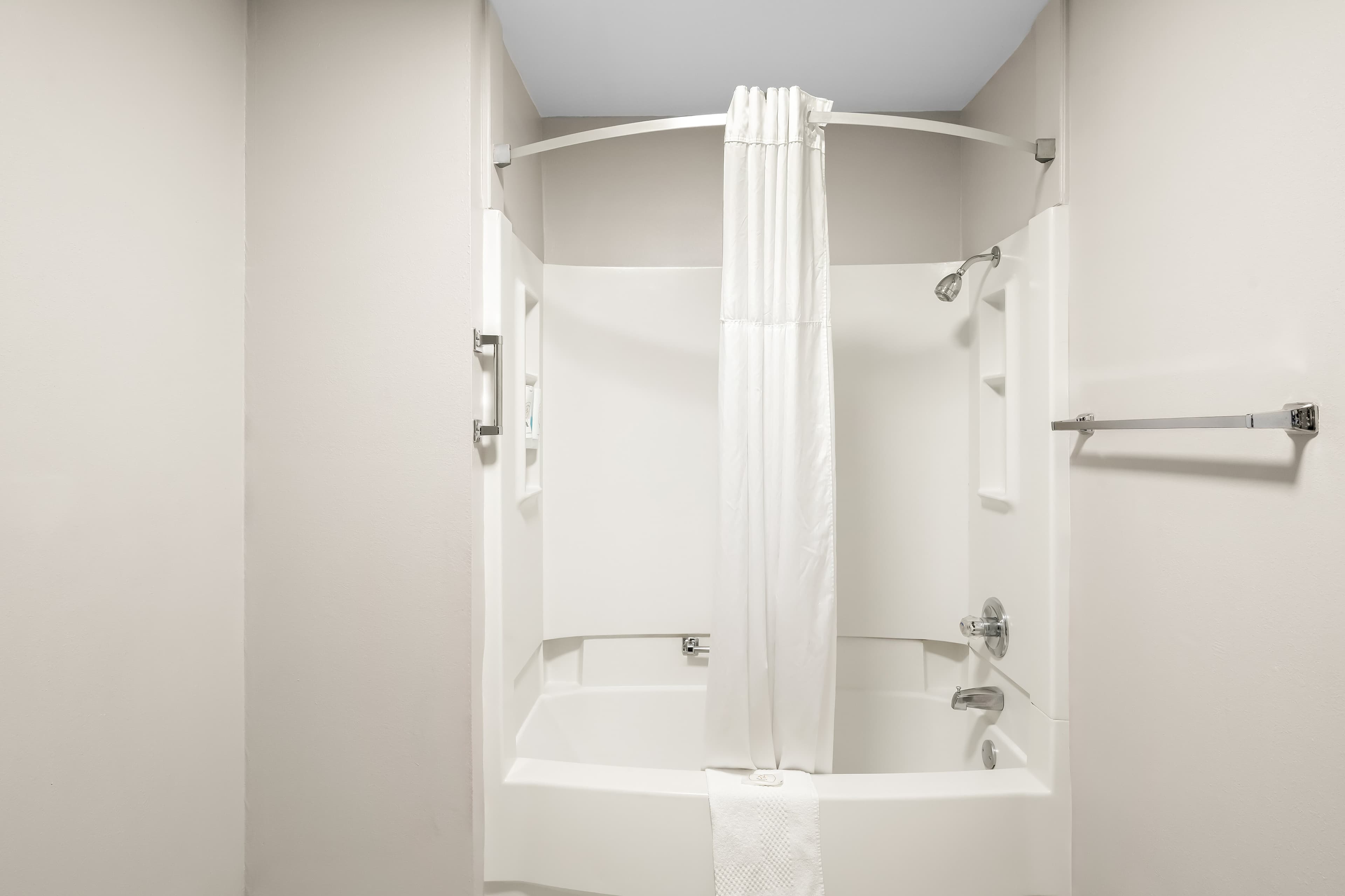 Quality Inn & Suites Monticello — 10