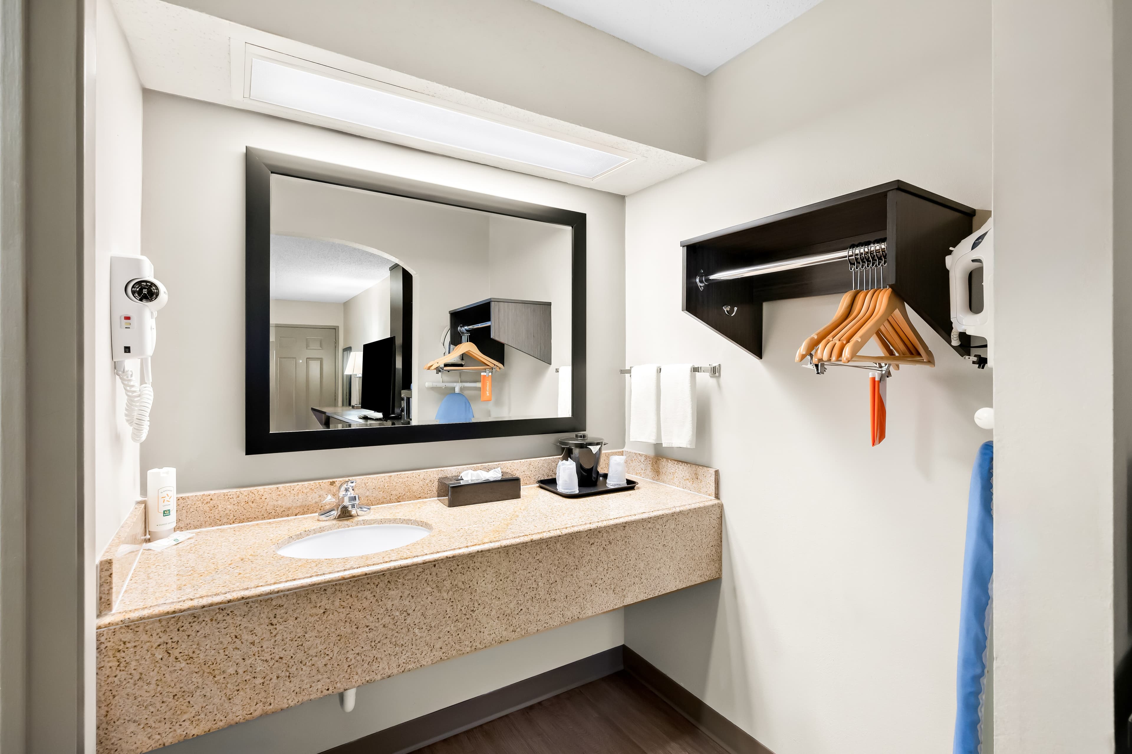 Quality Inn & Suites Monticello — 6