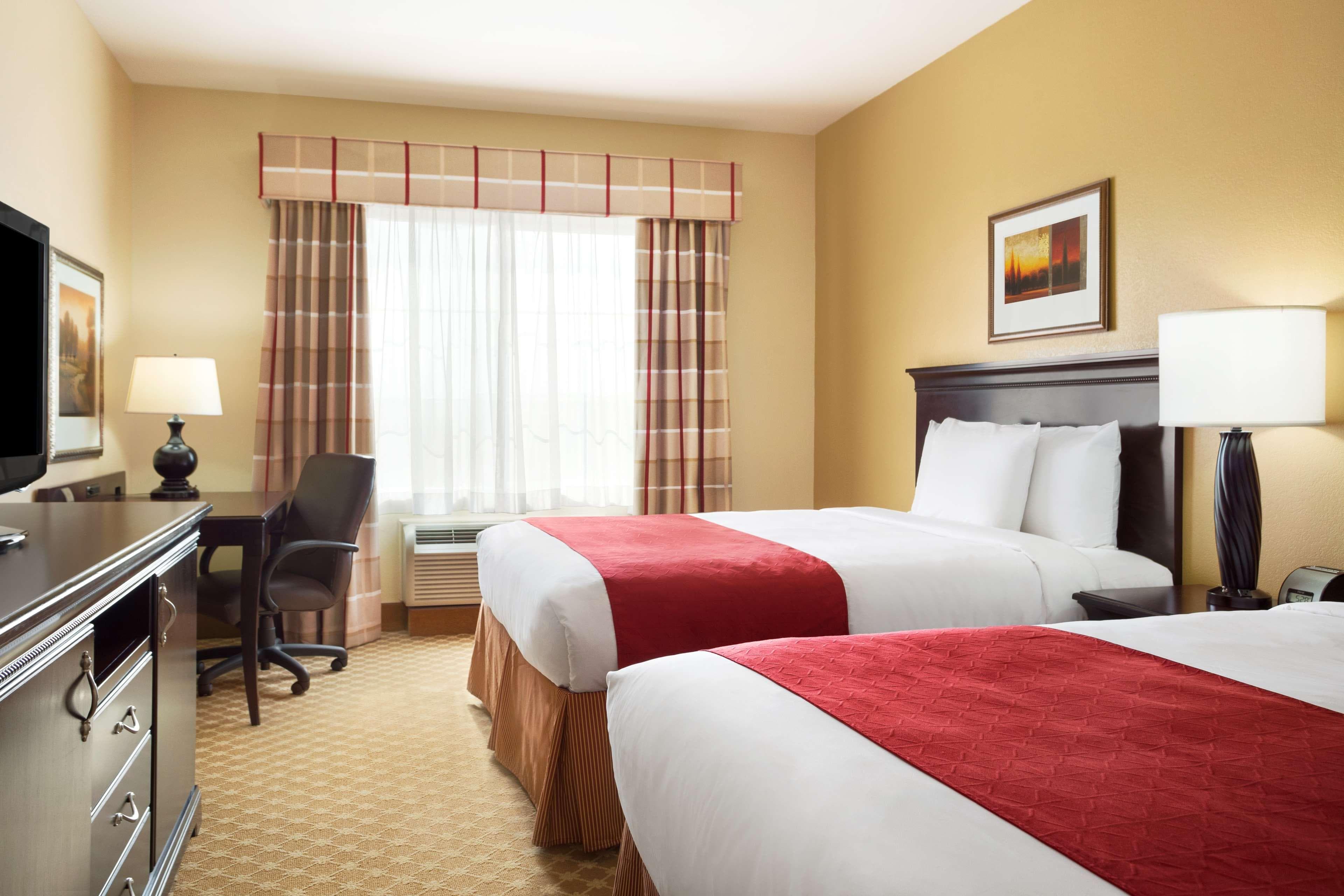 Country Inn & Suites by Radisson, Conway, AR — 9