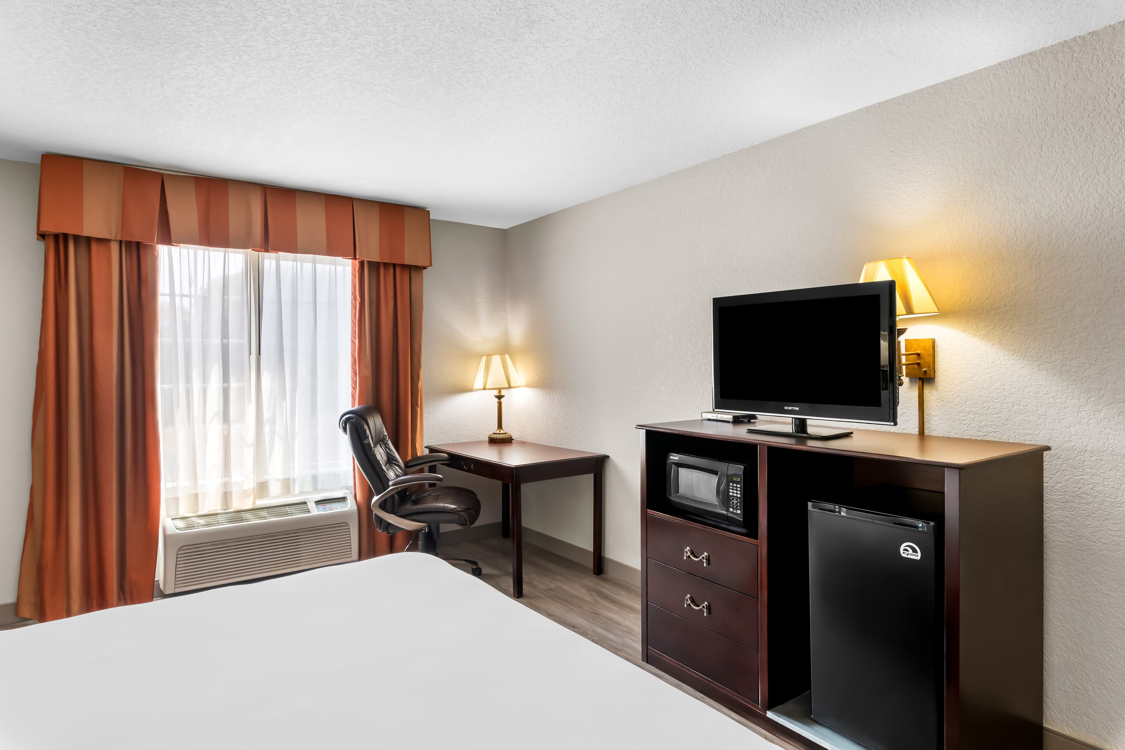 Country Inn & Suites by Radisson, Hot Springs, AR — 7