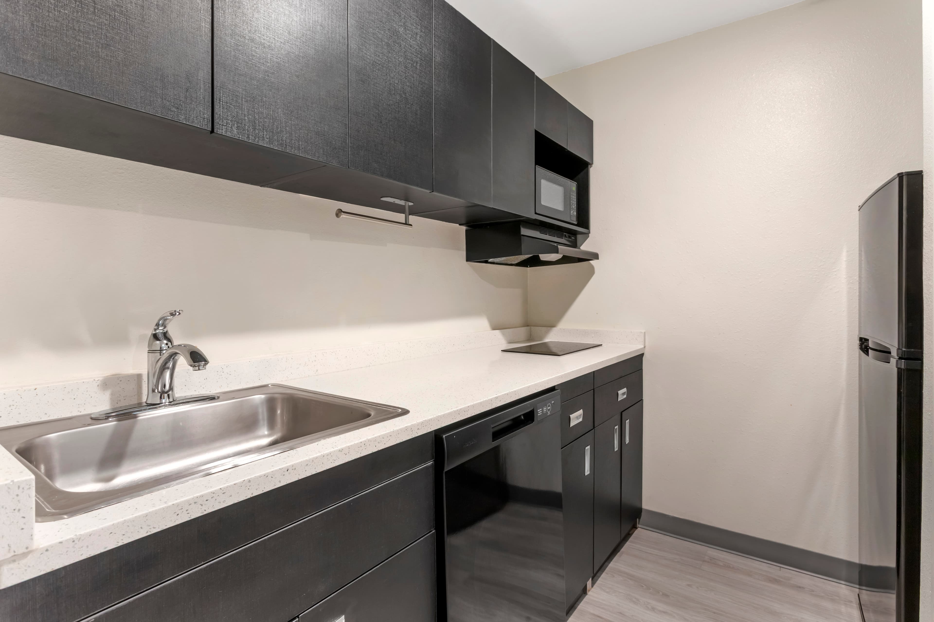 MainStay Suites Little Rock West Near Medical Centers - Image 4