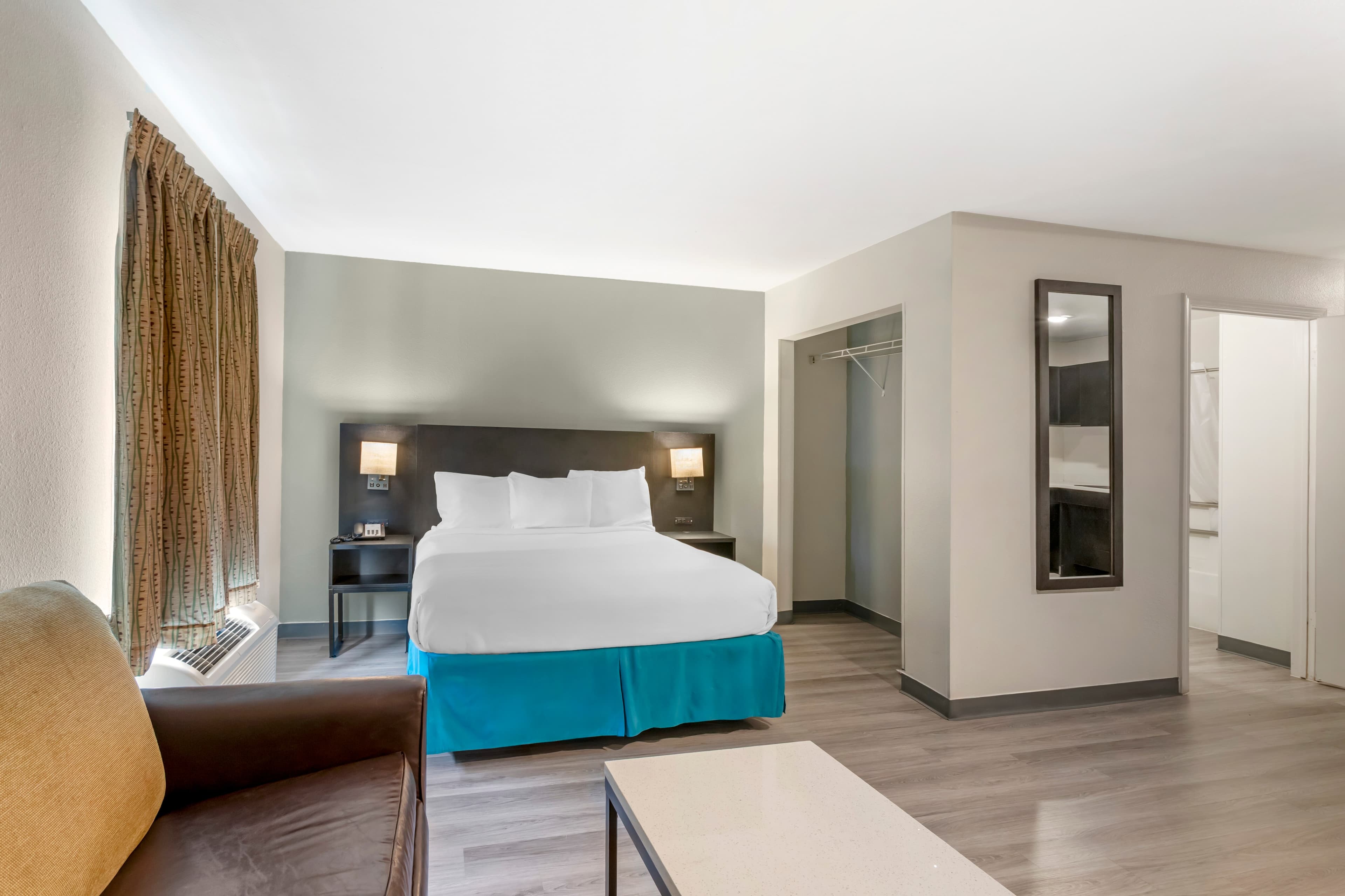 MainStay Suites Little Rock West Near Medical Centers — 7