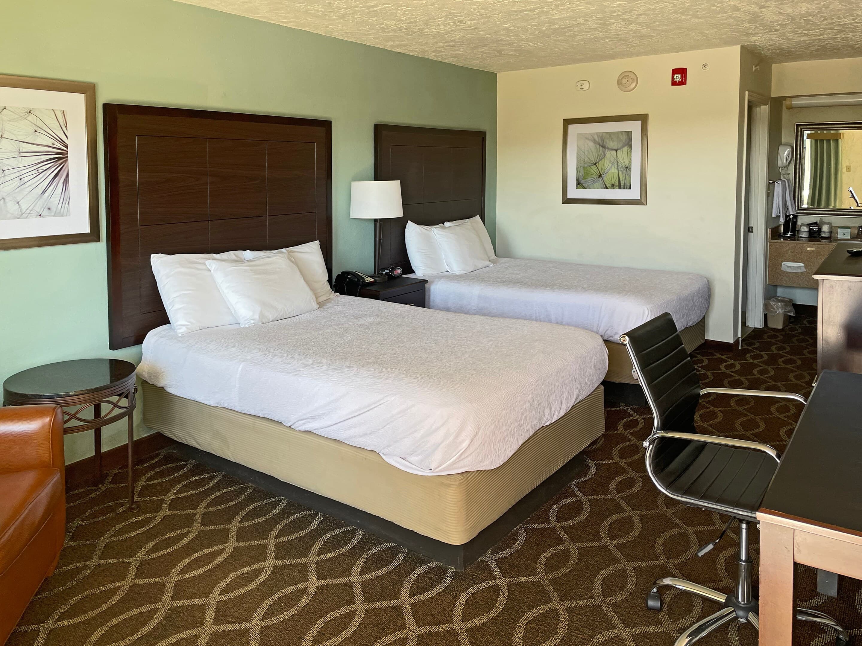 Quality Inn Clinton North - Image 4