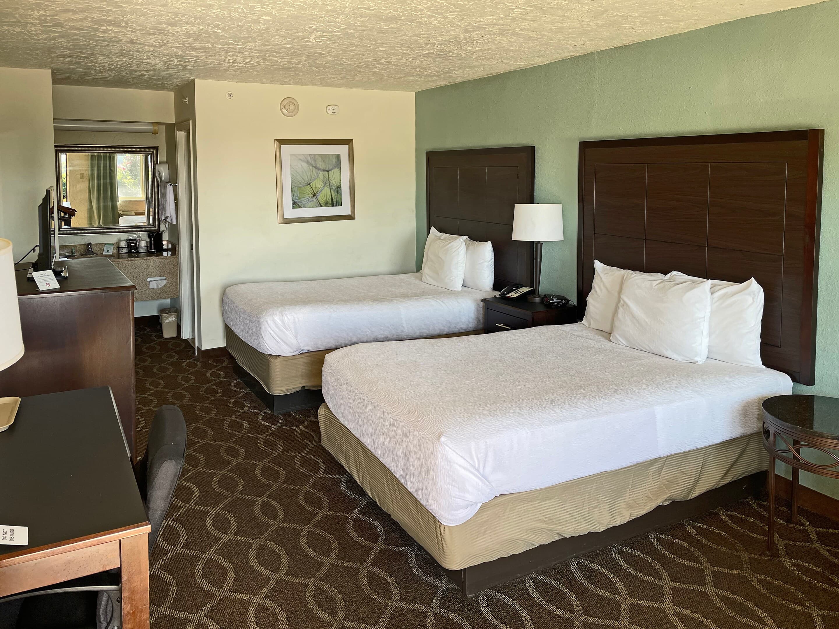 Quality Inn Clinton North - Image 5