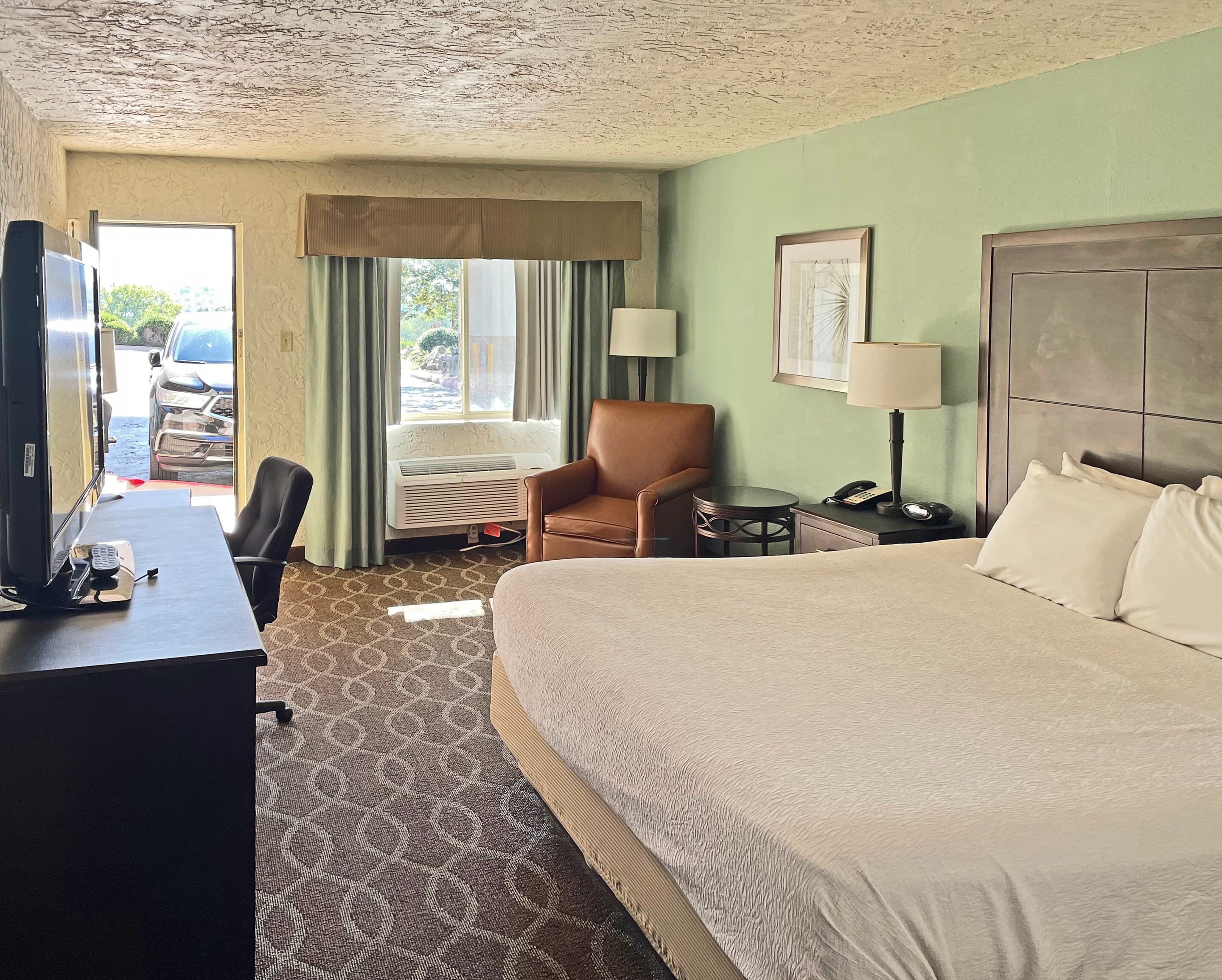 Quality Inn Clinton North — 13