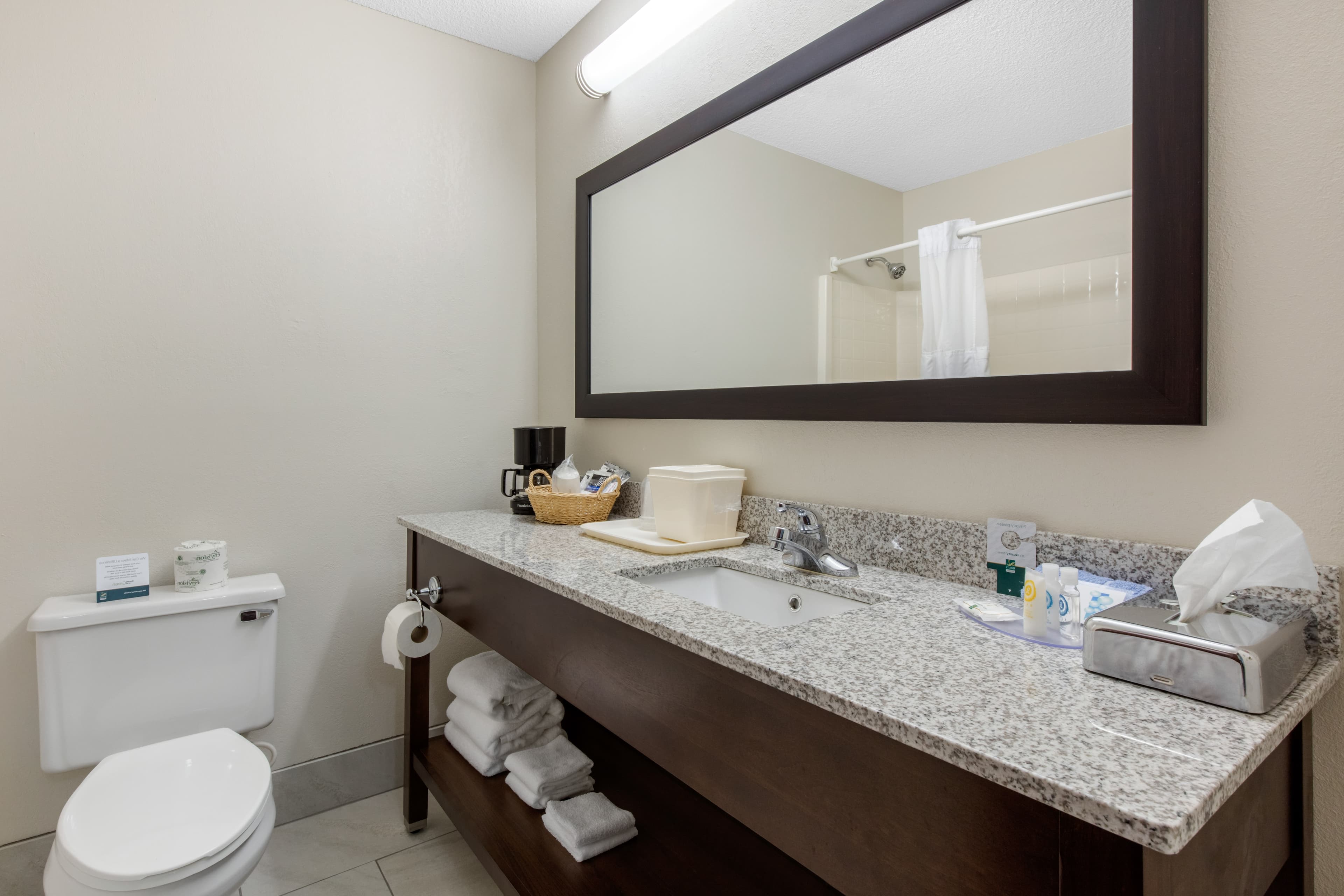 Quality Inn & Suites Mountain Home North — 16