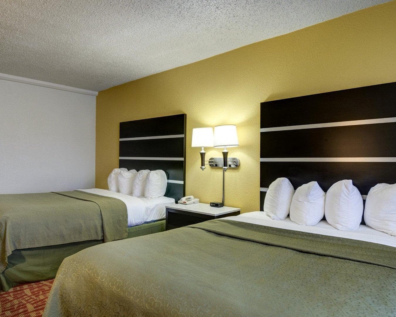 Quality Inn Fort Smith I-540 — 18