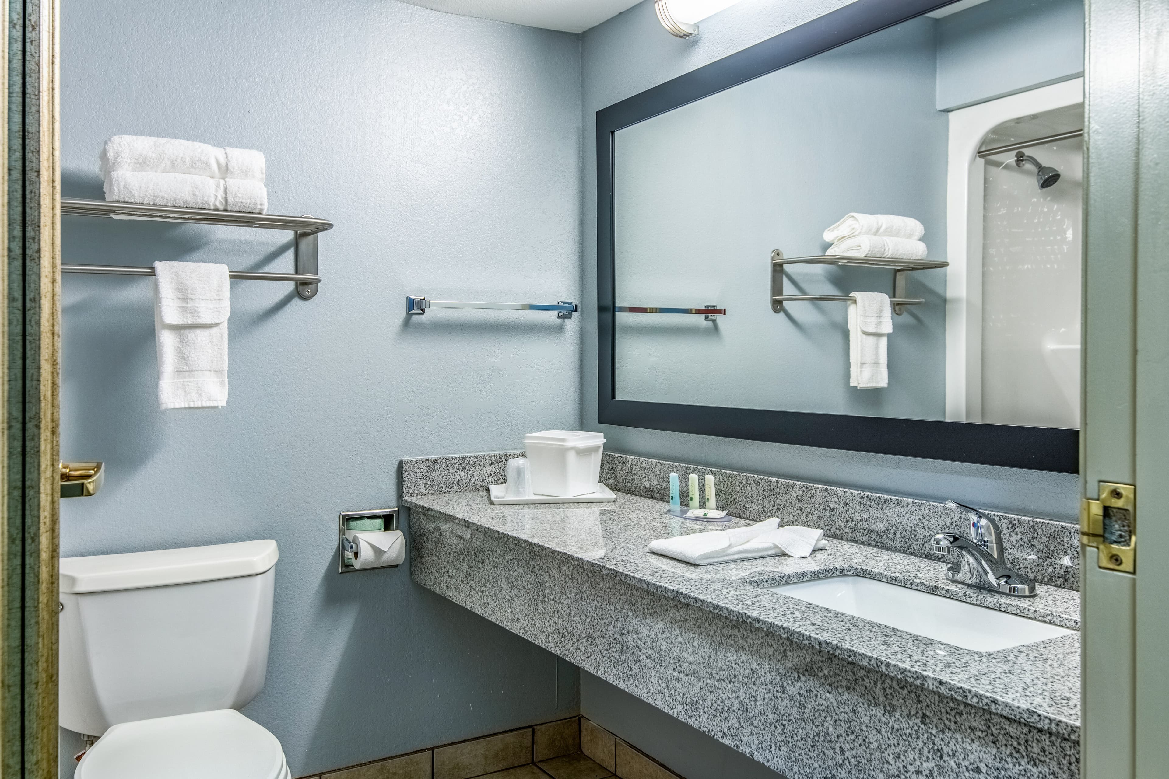Quality Suites Maumelle - Little Rock Northwest — 10