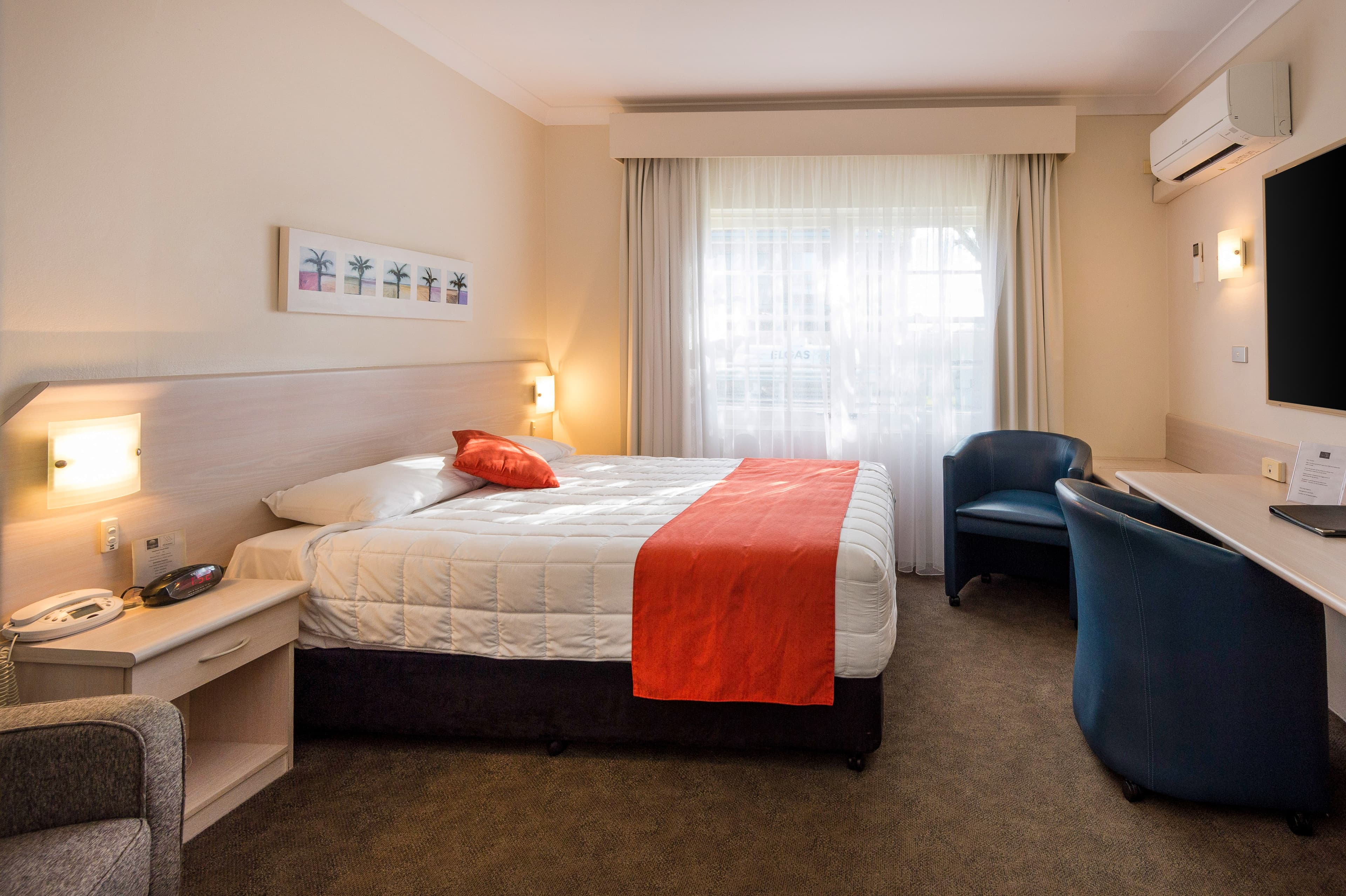 Comfort Inn All Seasons — 2