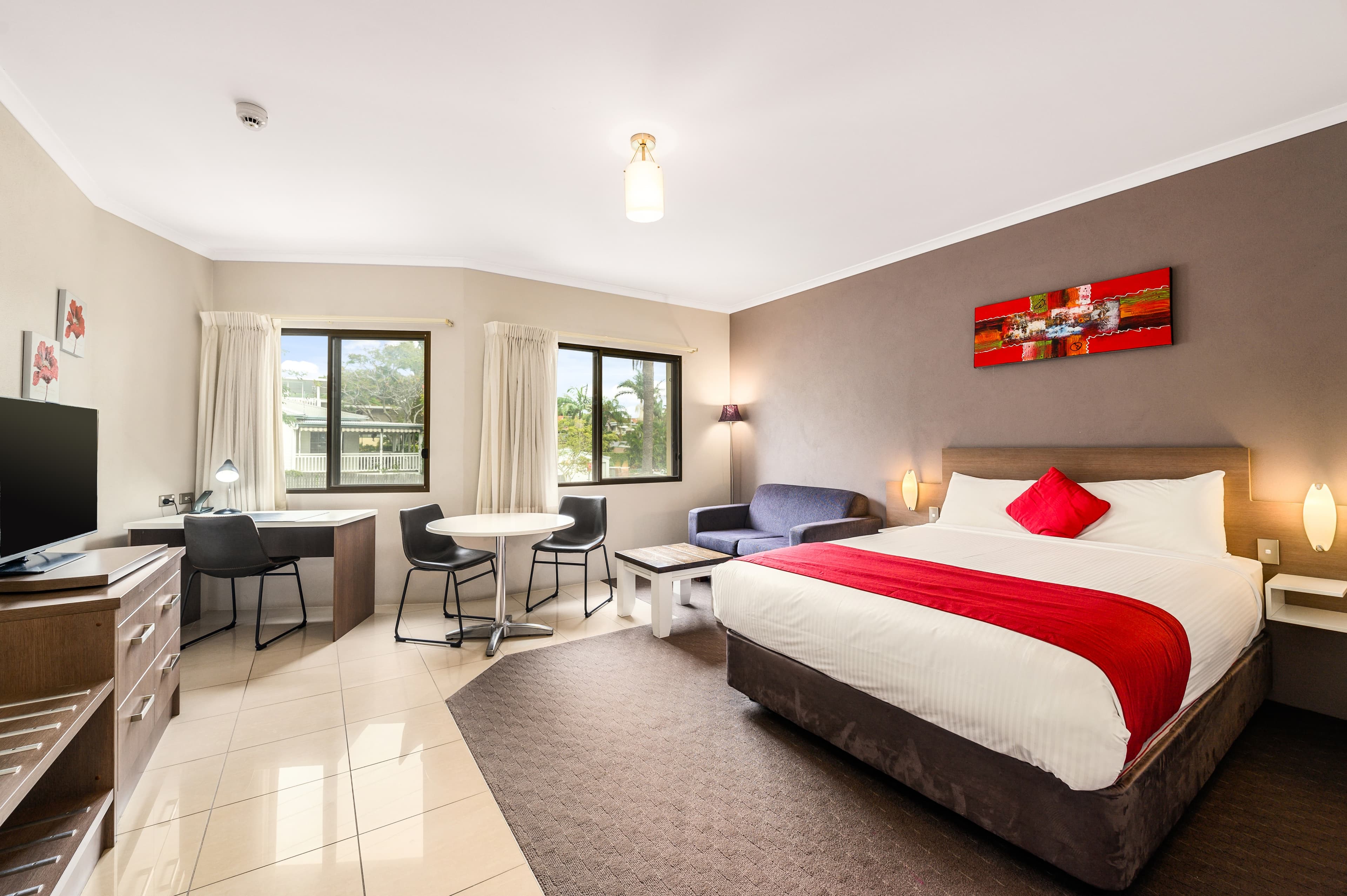 Quality Hotel City Centre - Image 2