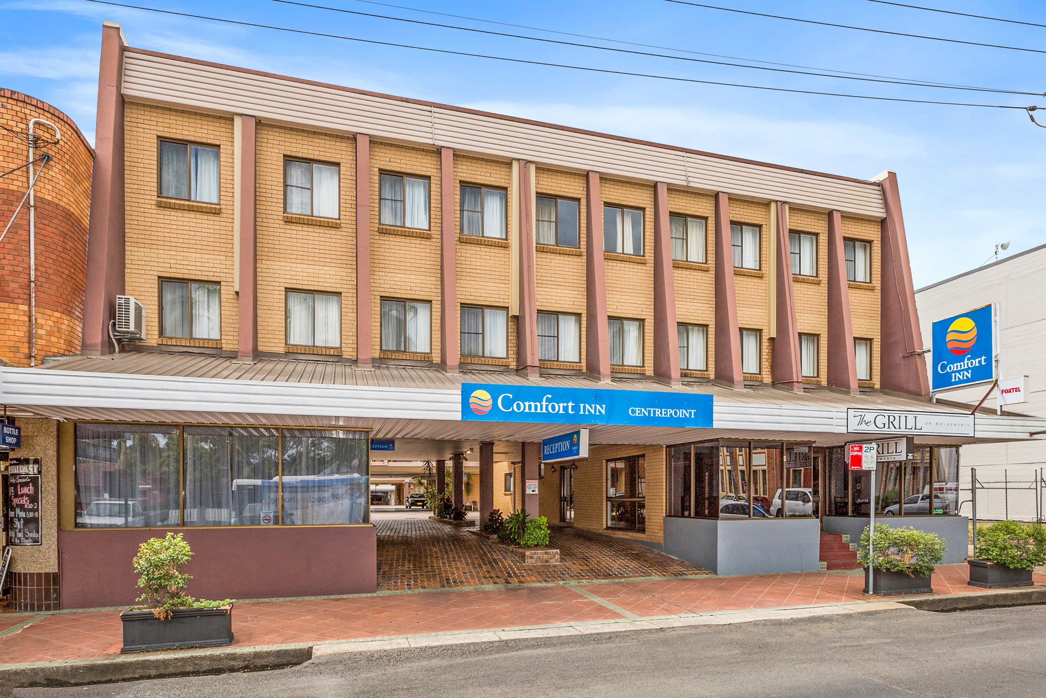 Comfort Inn Centrepoint - Image 1