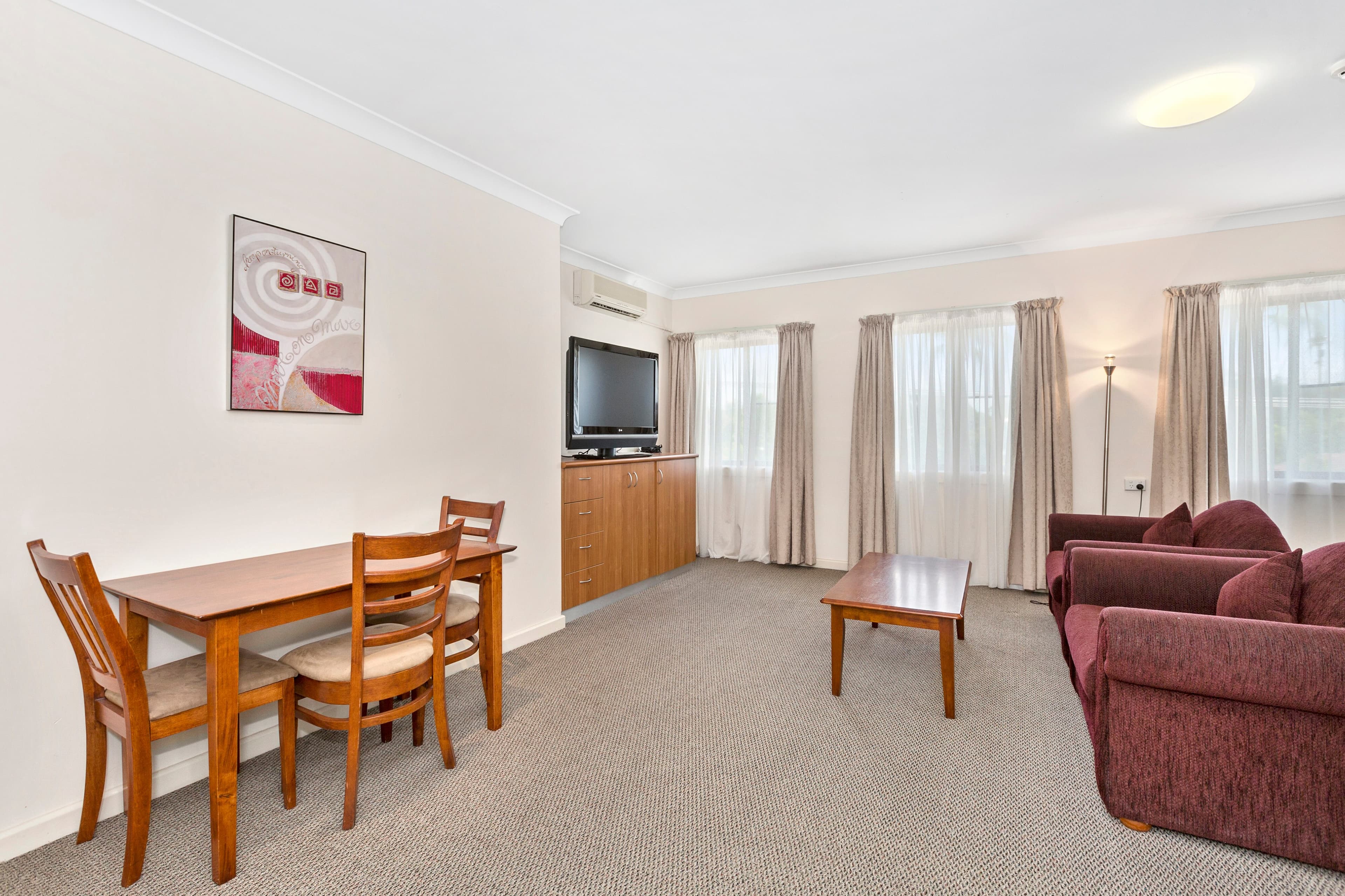 Comfort Inn Centrepoint - Image 5