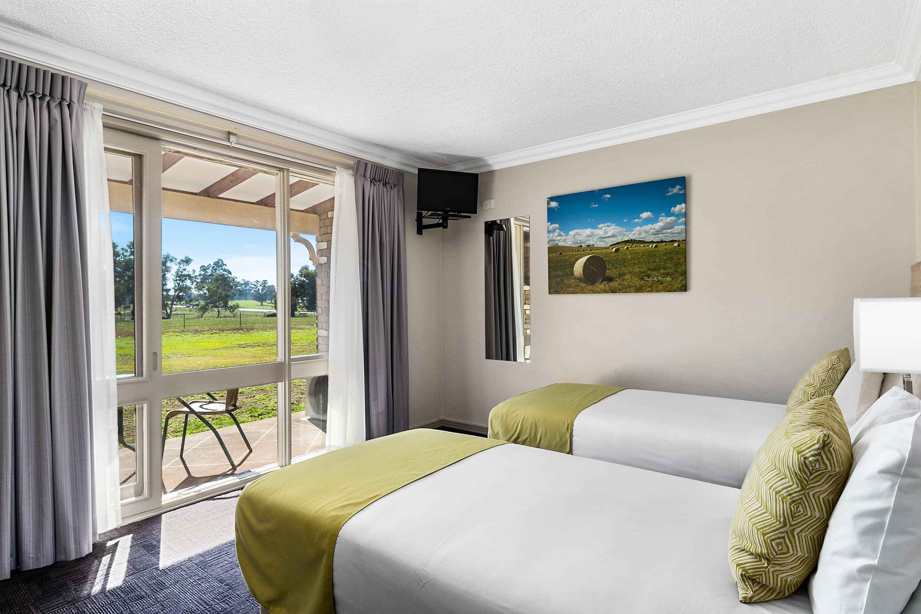 Quality Inn Carriage House — 12
