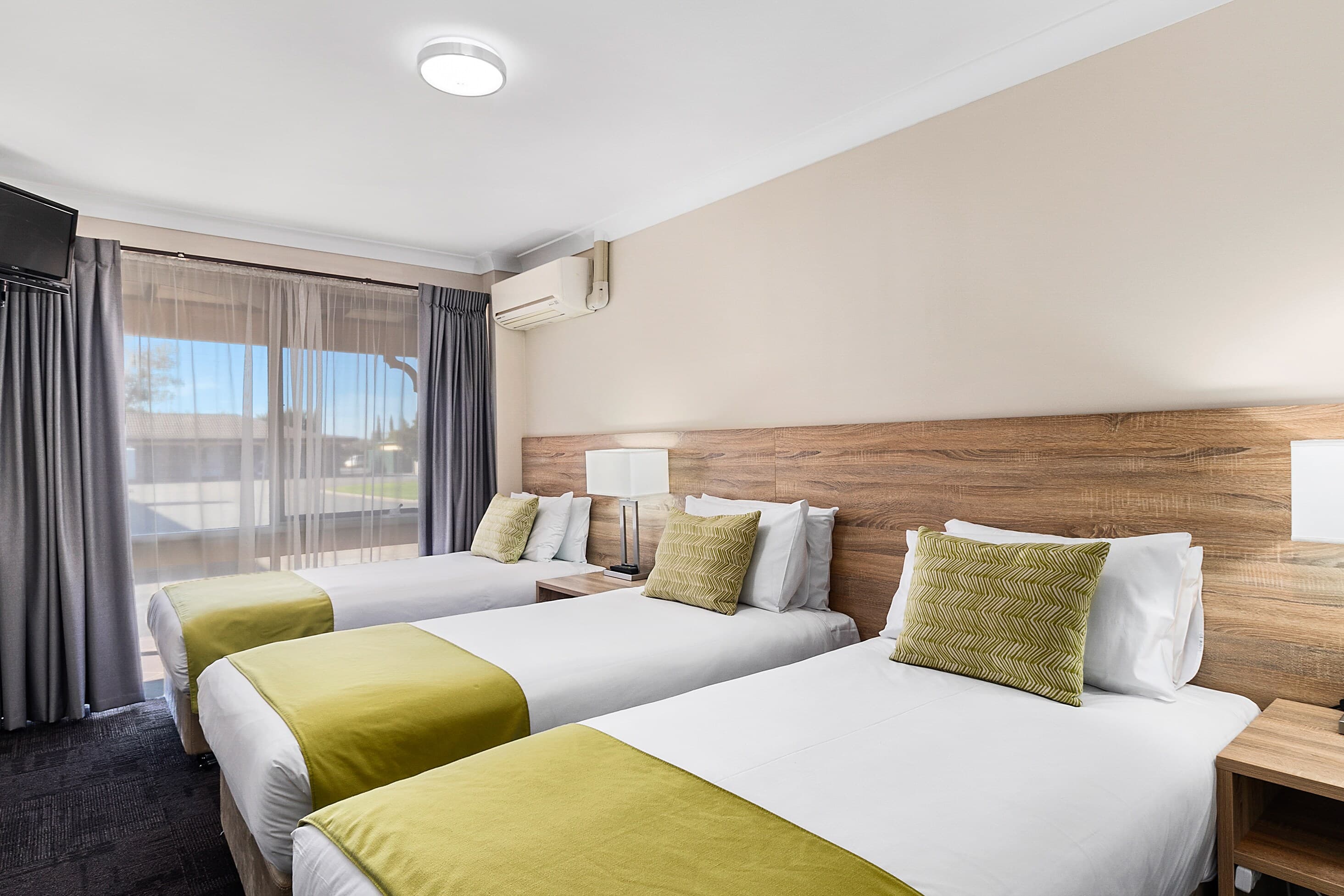 Quality Inn Carriage House — 16