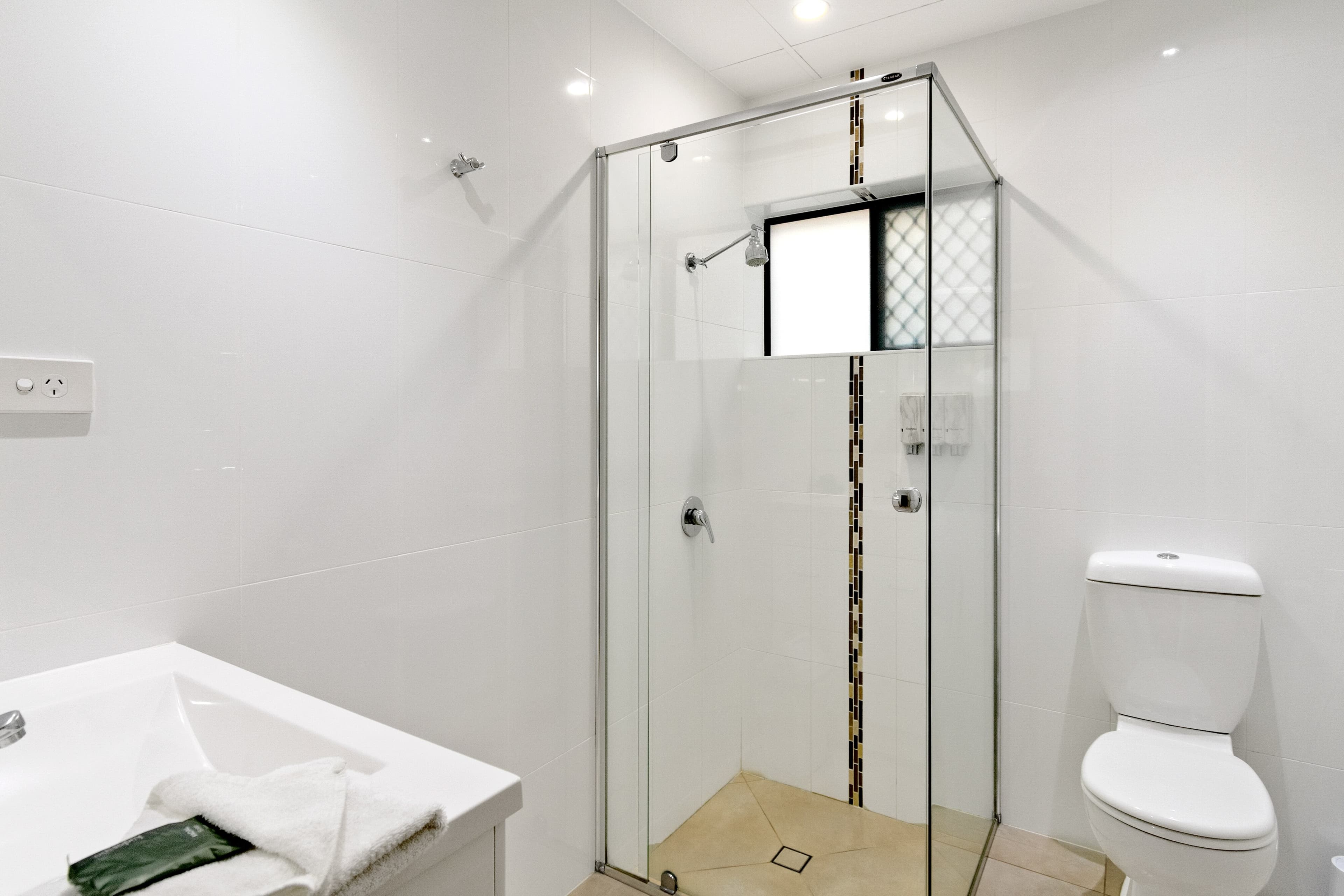 Quality Hotel Robertson Gardens — 10