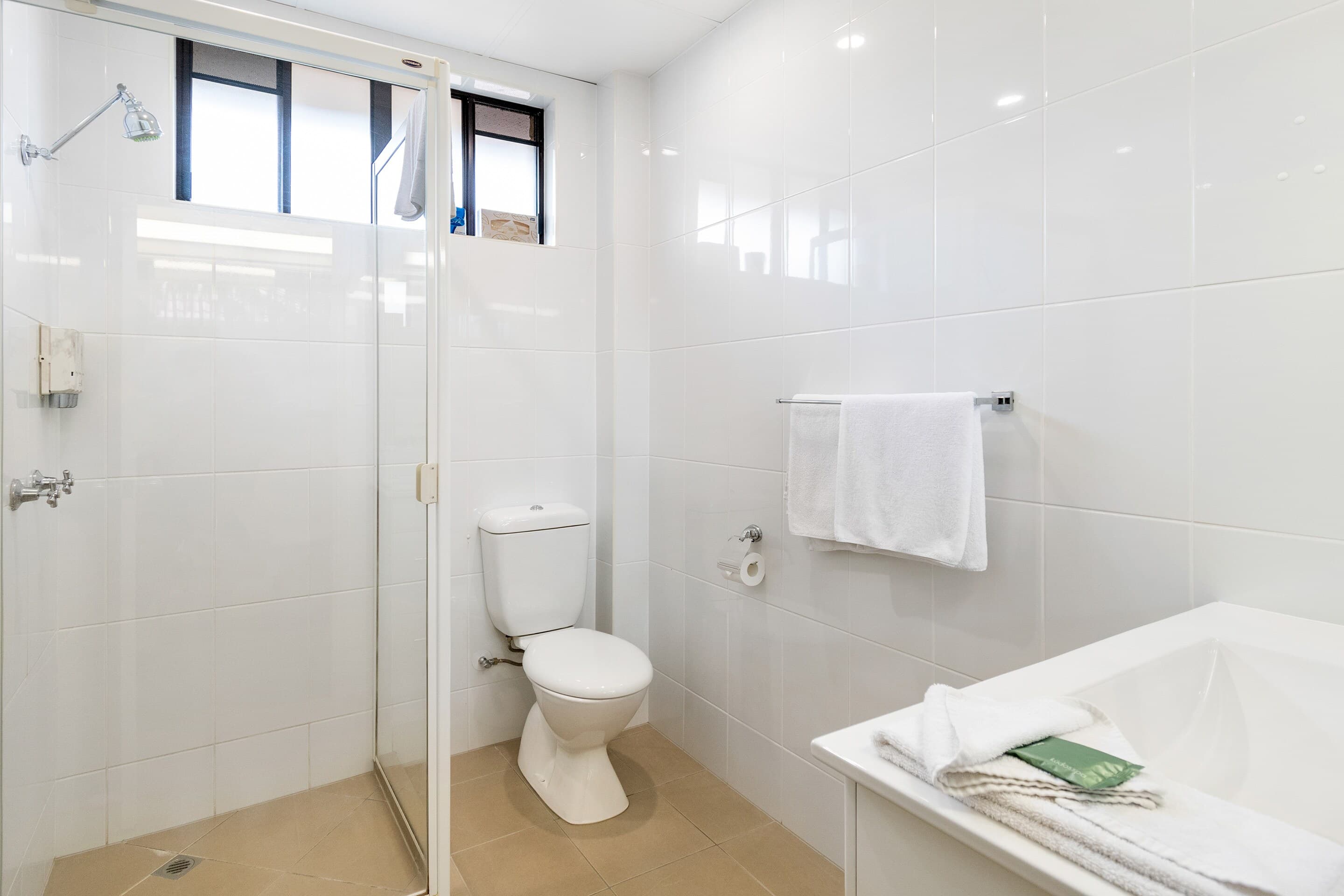 Quality Hotel Robertson Gardens — 22