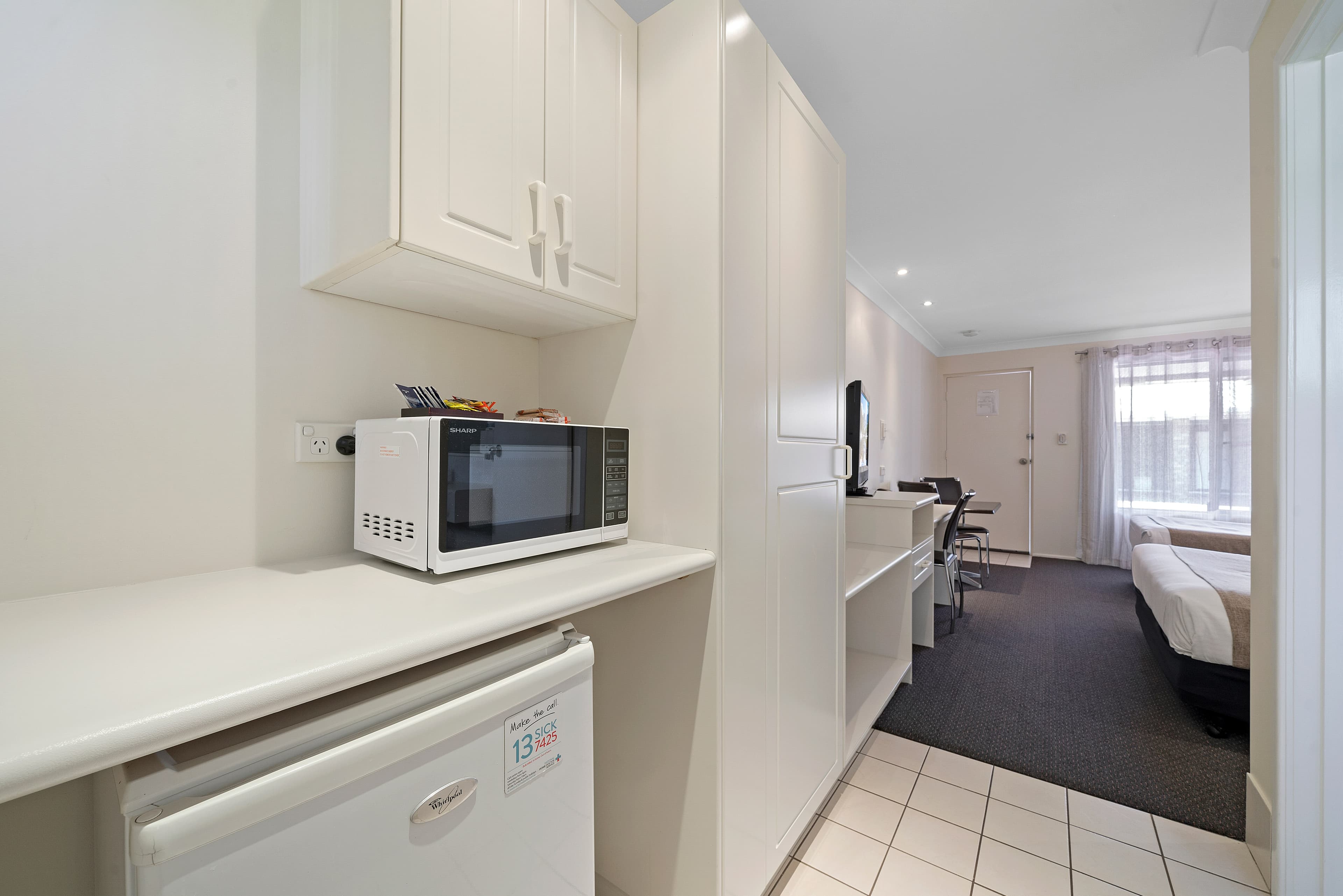 Comfort Inn Glenfield - Image 5