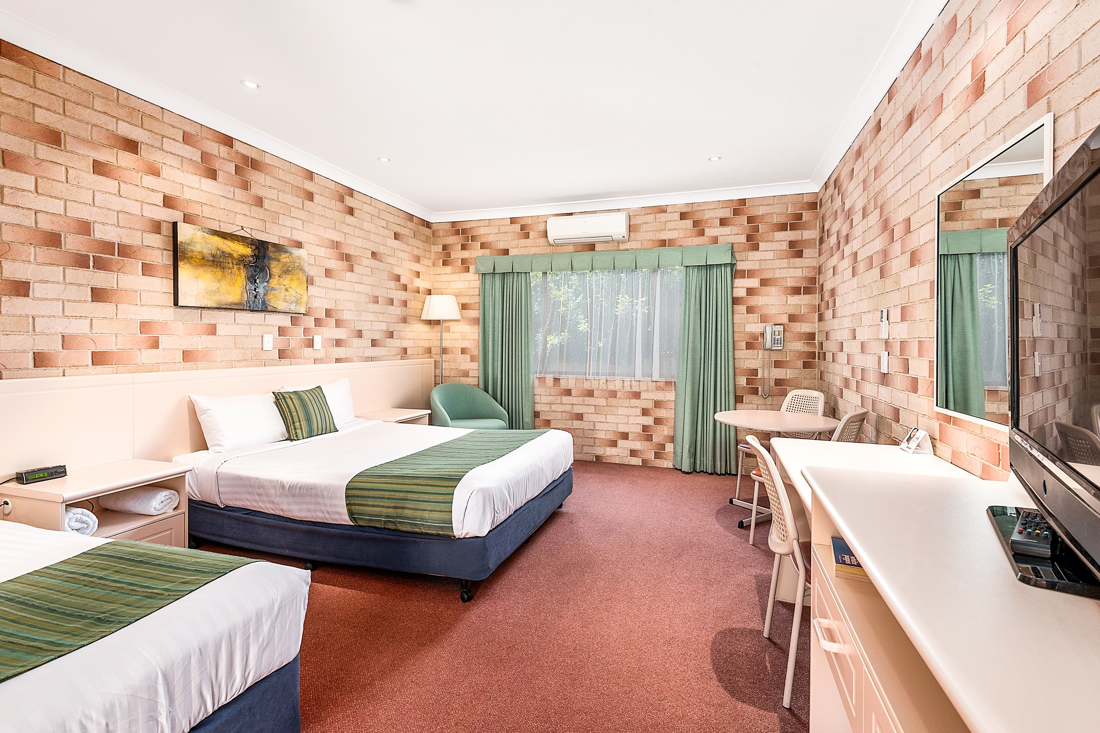 Comfort Inn Glenfield — 10