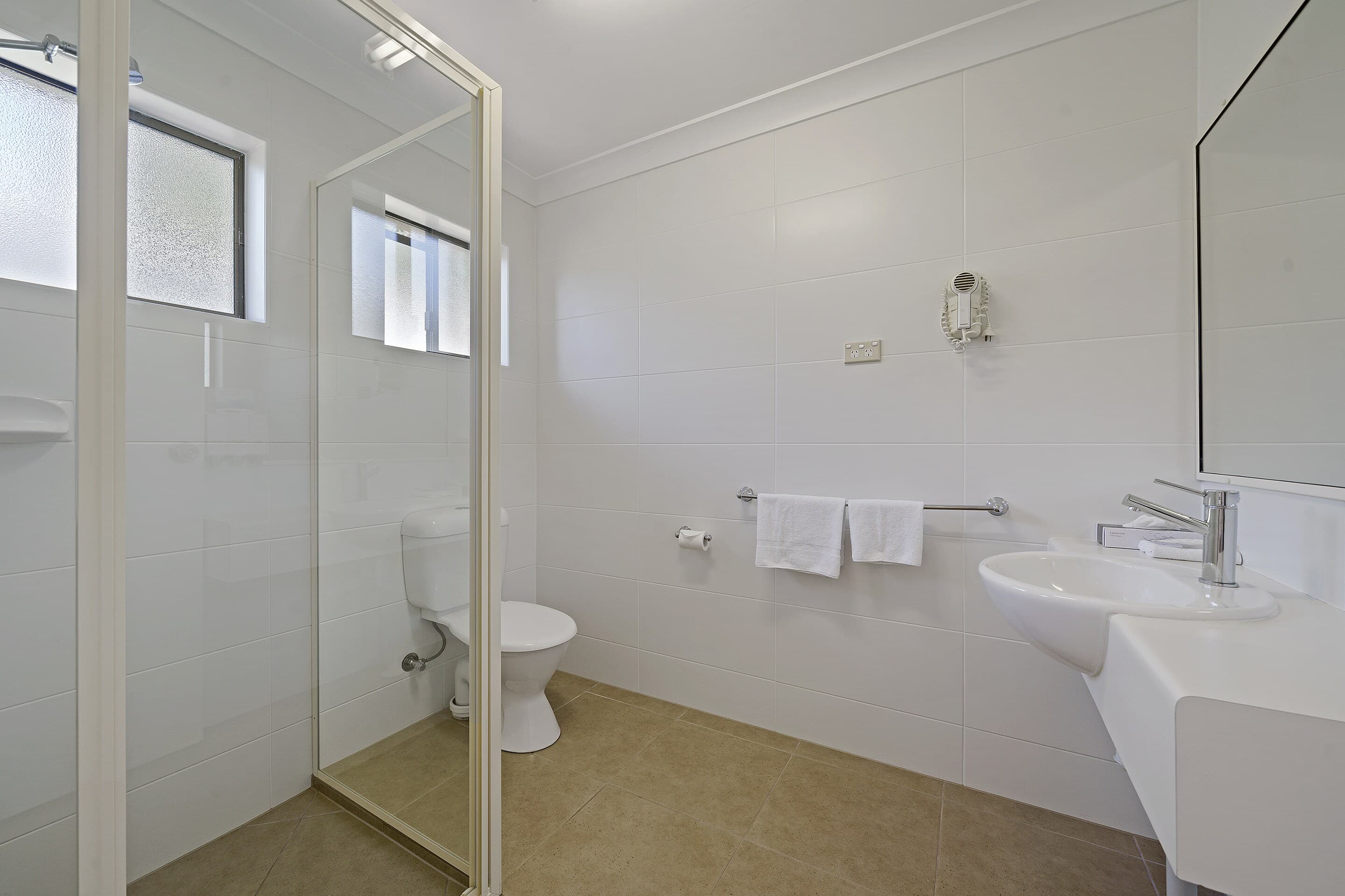Comfort Inn Glenfield — 20