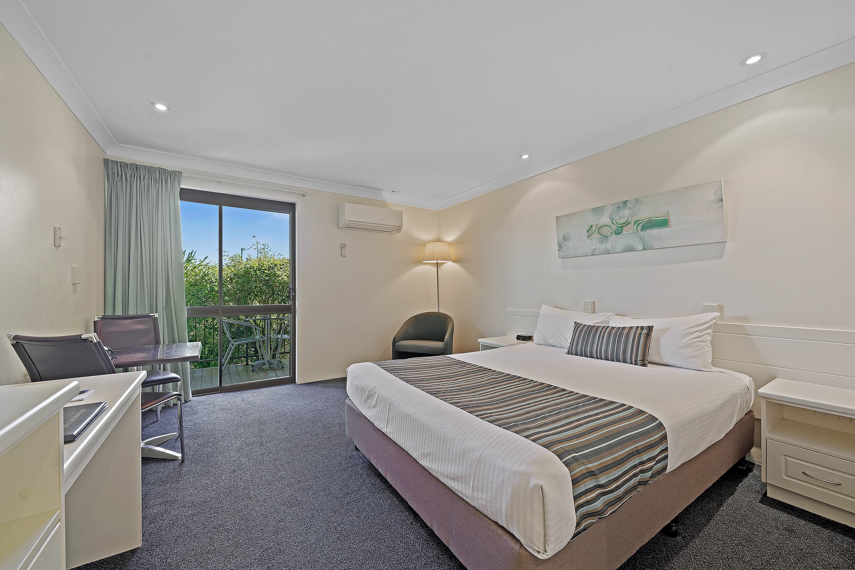 Comfort Inn Glenfield — 23