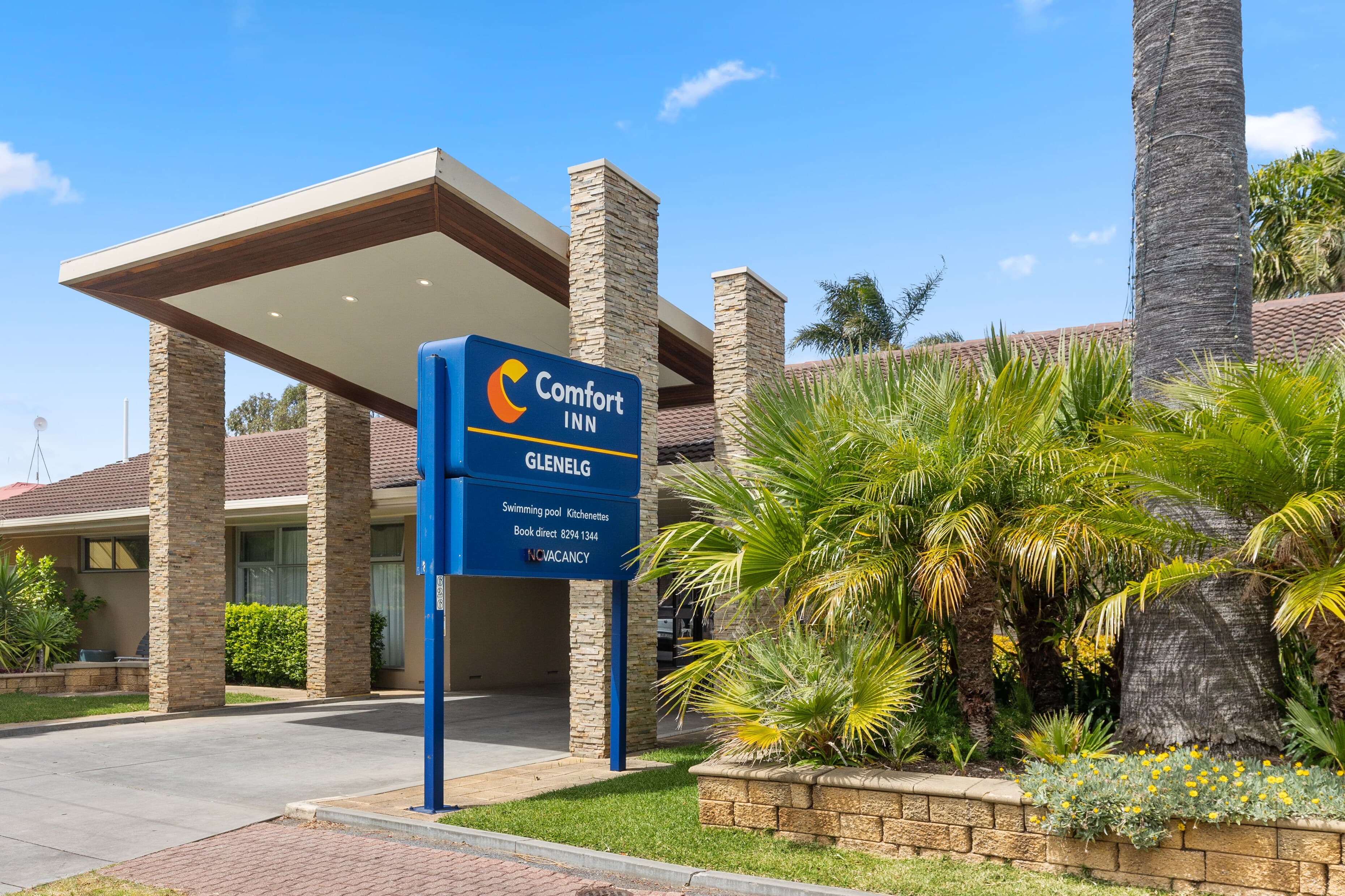 Comfort Inn Glenelg - Image 1