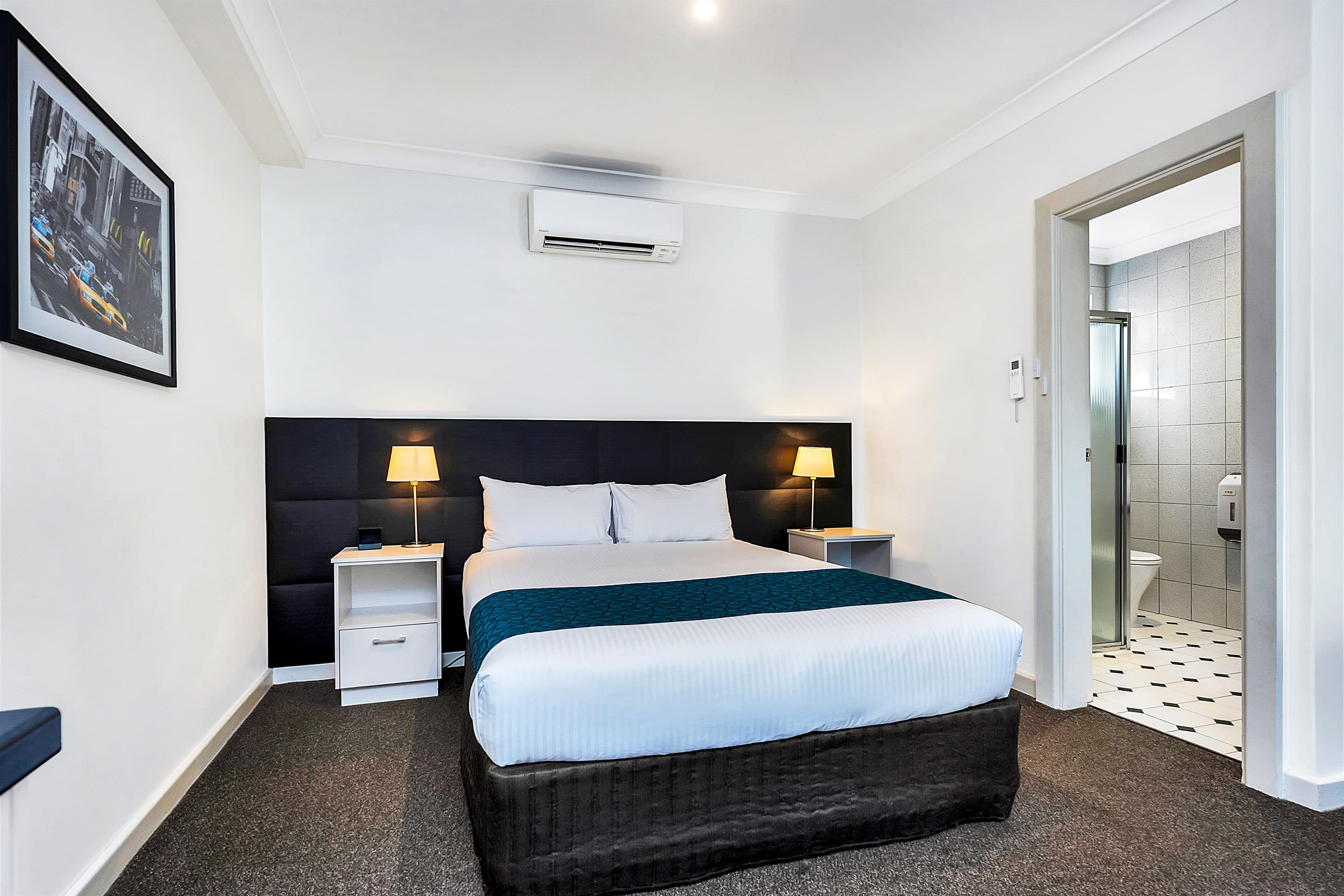 Comfort Inn & Suites Manhattan — 13