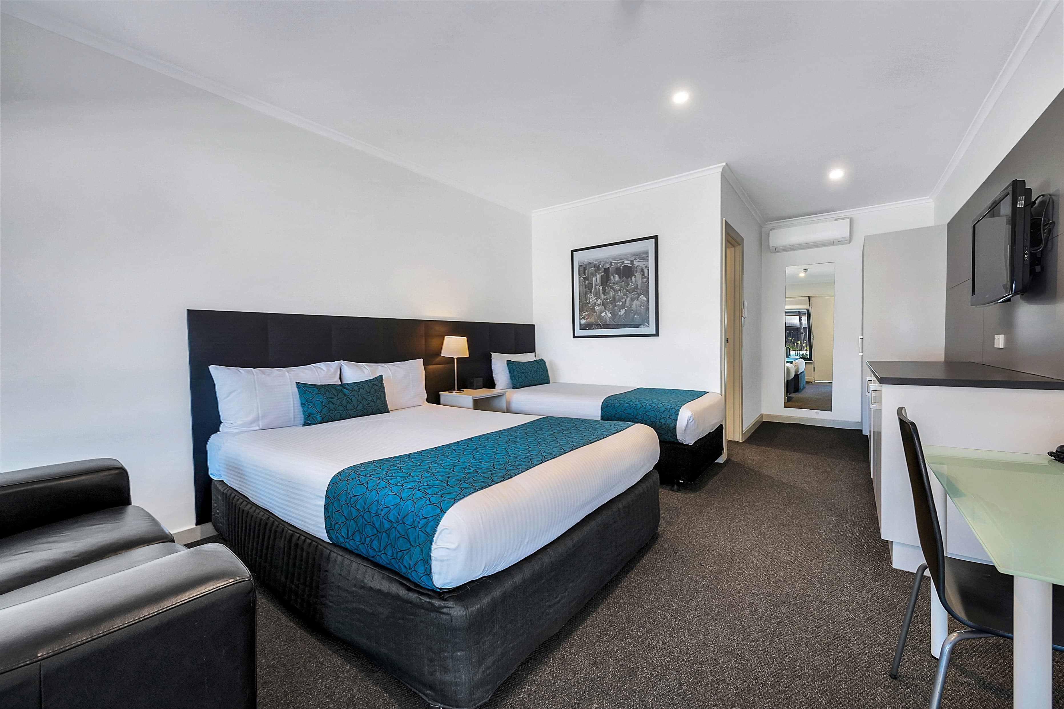 Comfort Inn & Suites Manhattan — 19
