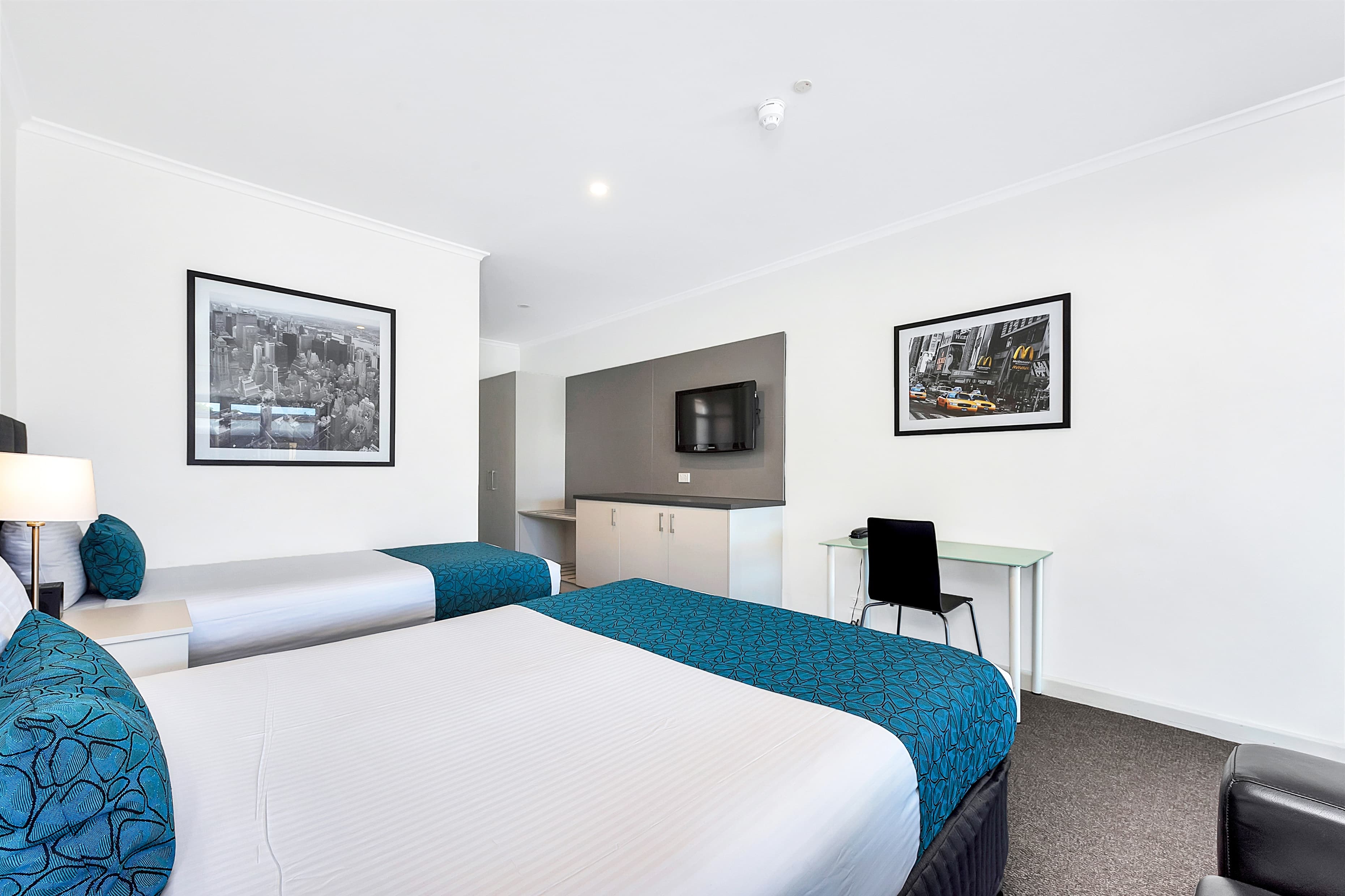 Comfort Inn & Suites Manhattan — 20