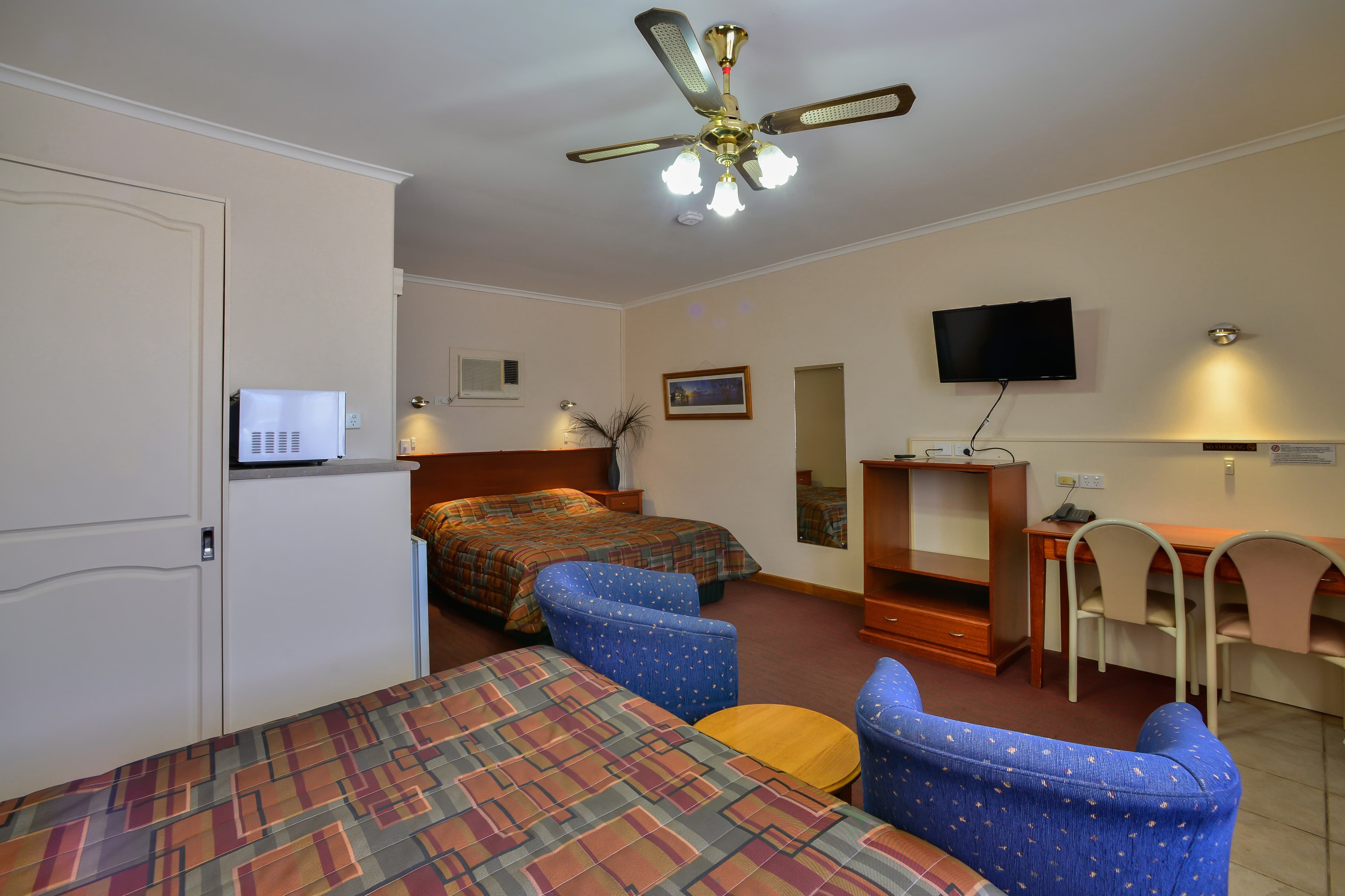 Comfort Inn & Suites Augusta Westside — 14