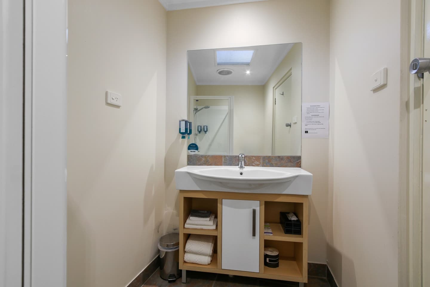 Comfort Inn & Suites Lakes Entrance — 13