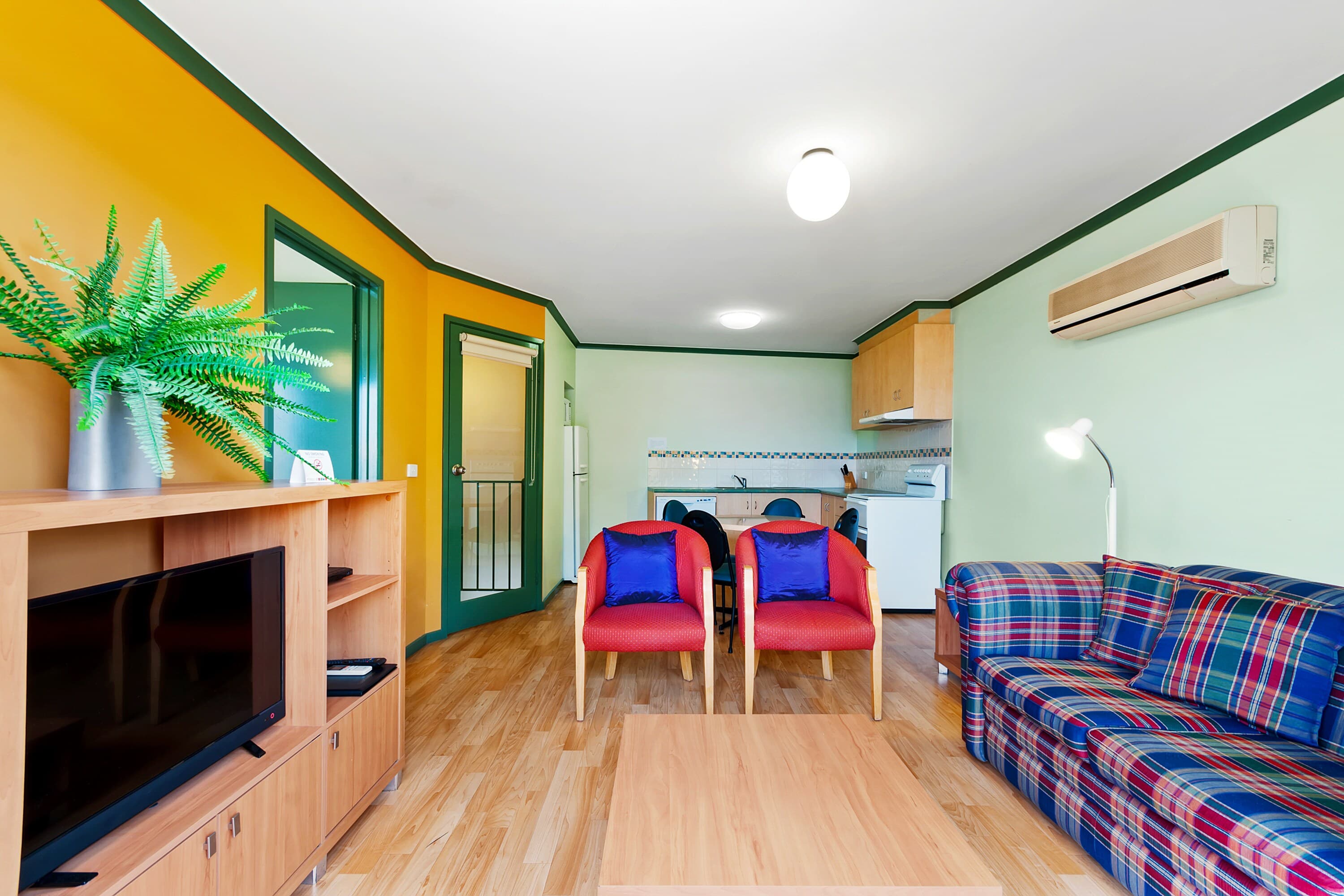 Comfort Inn & Suites Lakes Entrance - Image 4