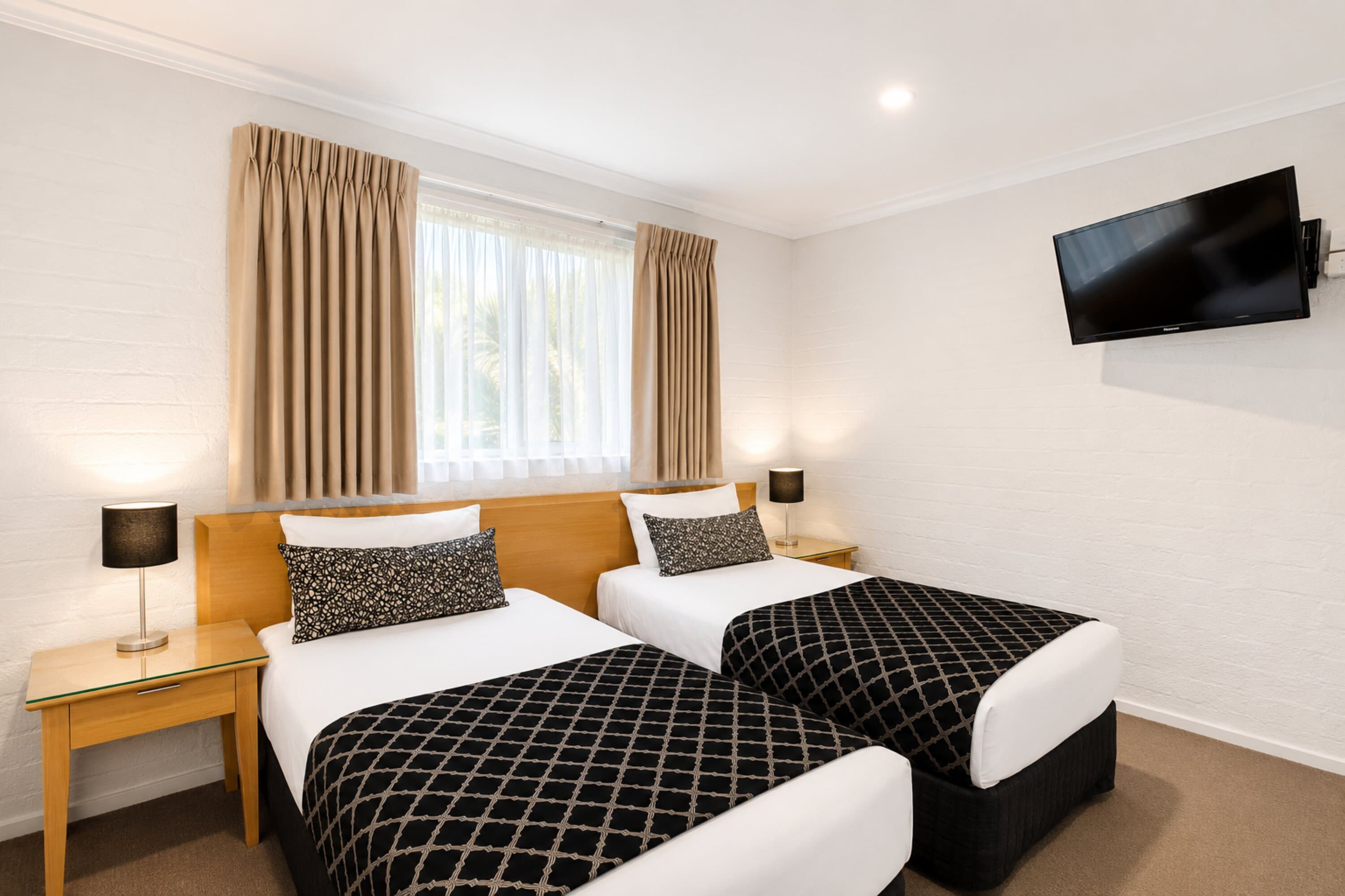 Comfort Inn Coach & Bushmans — 2