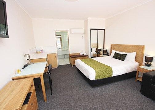 Comfort Inn Lady Augusta - Image 5