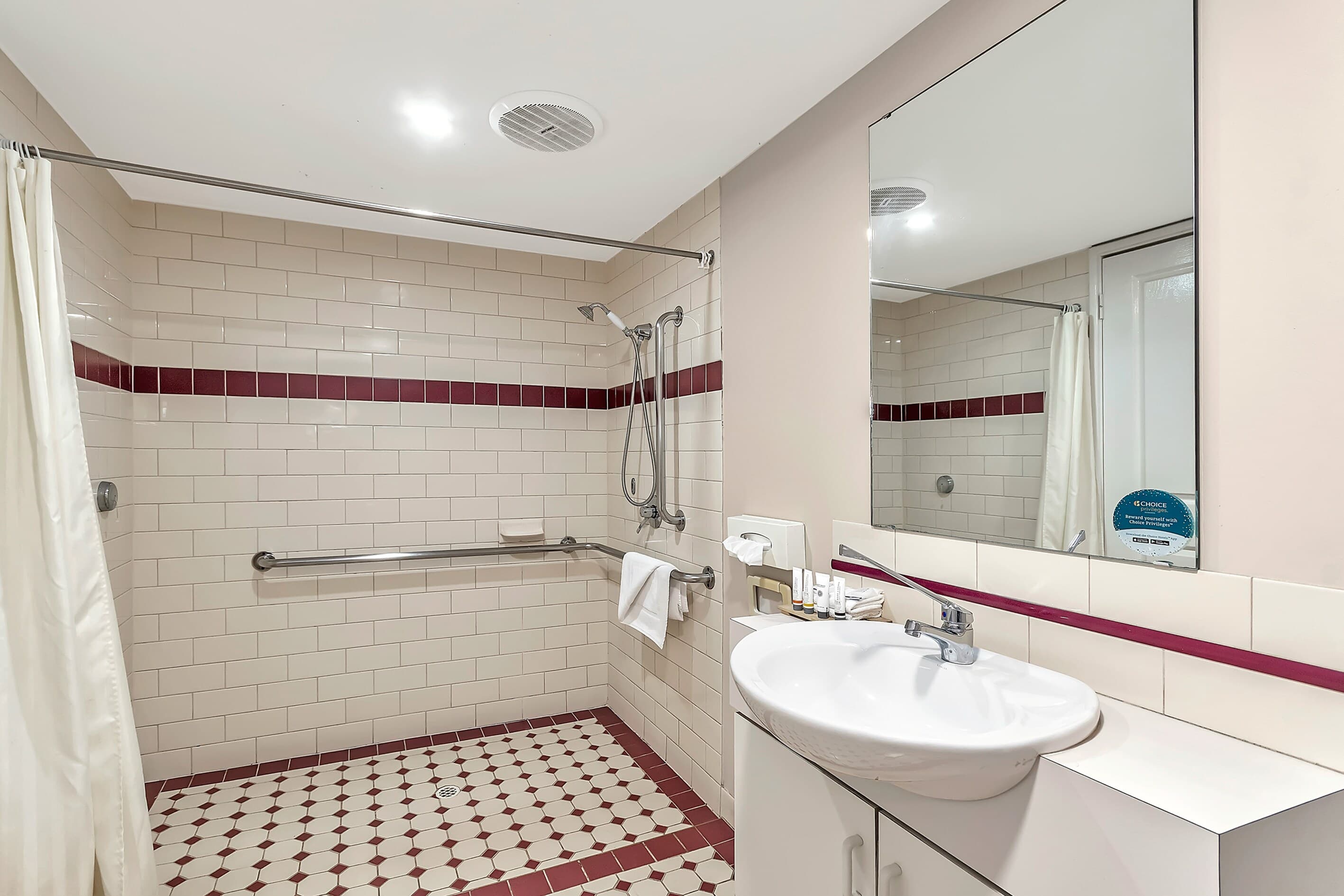 Quality Inn Railway - Image 4