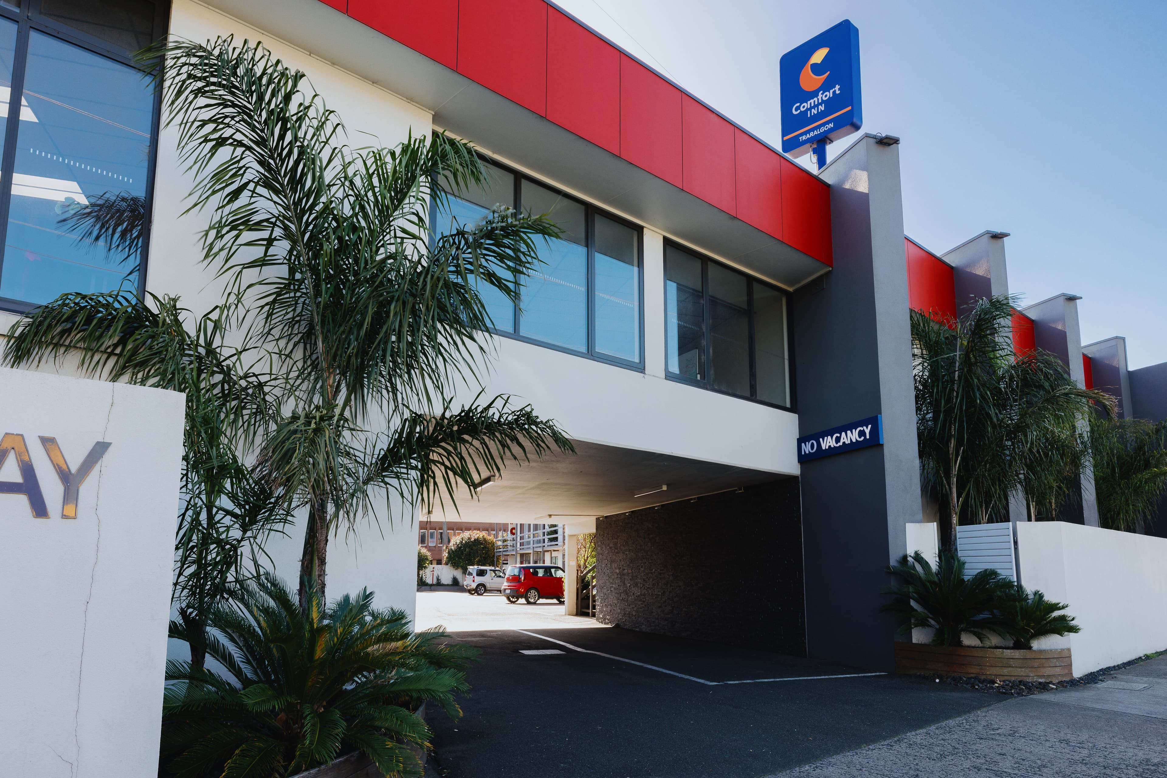 Comfort Inn Traralgon - Image 1