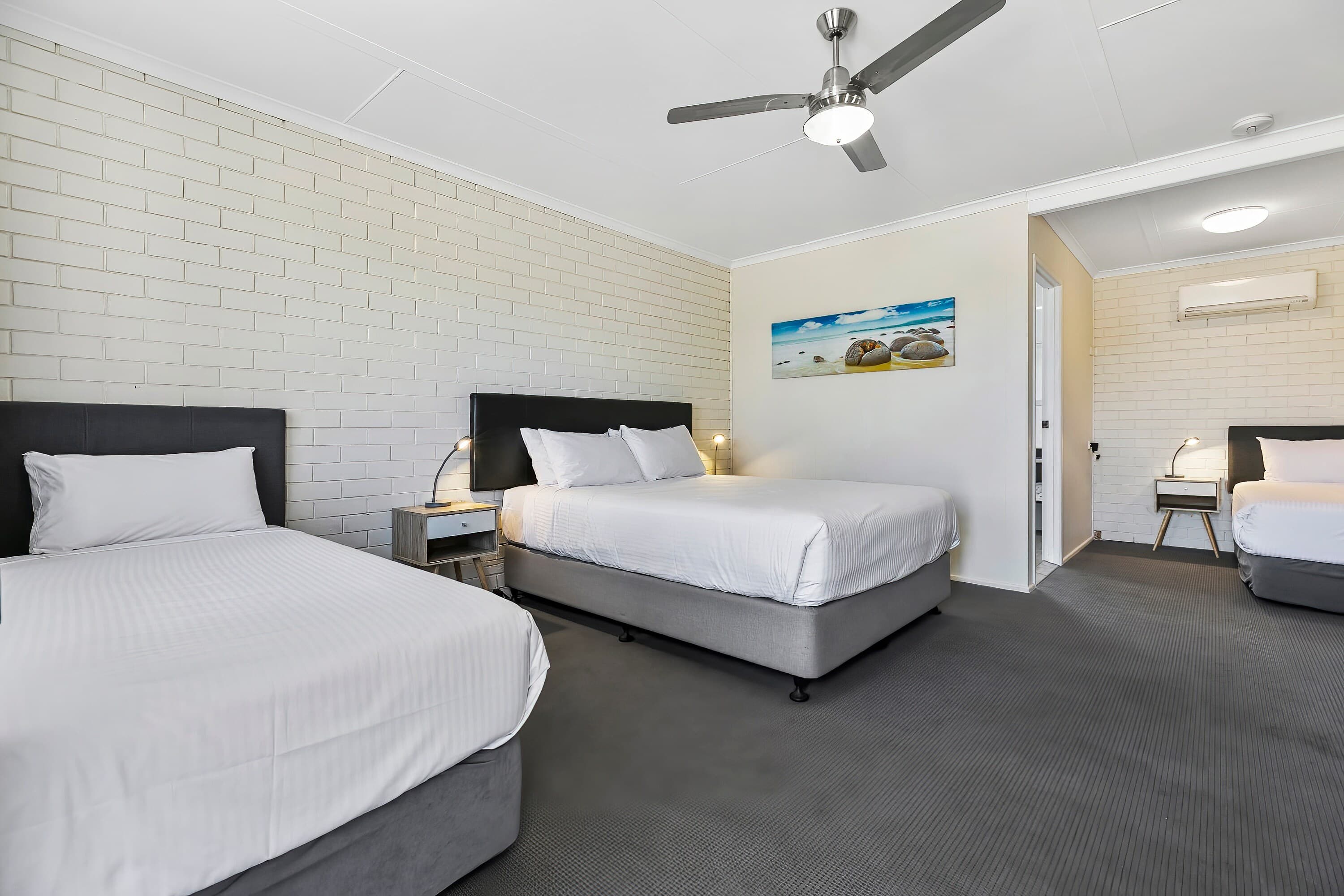 Comfort Inn on Main Hervey Bay - Image 2