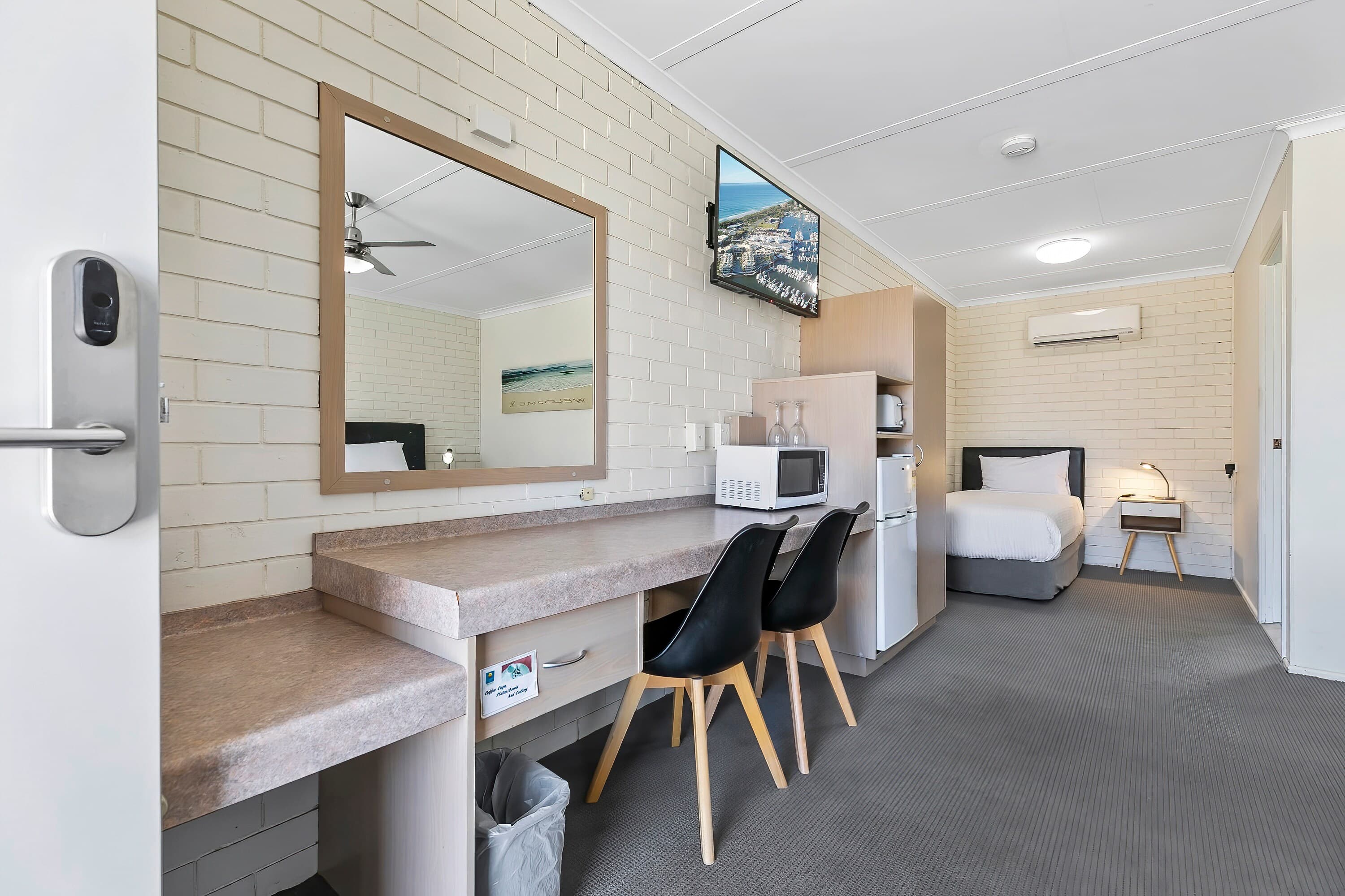 Comfort Inn on Main Hervey Bay — 20