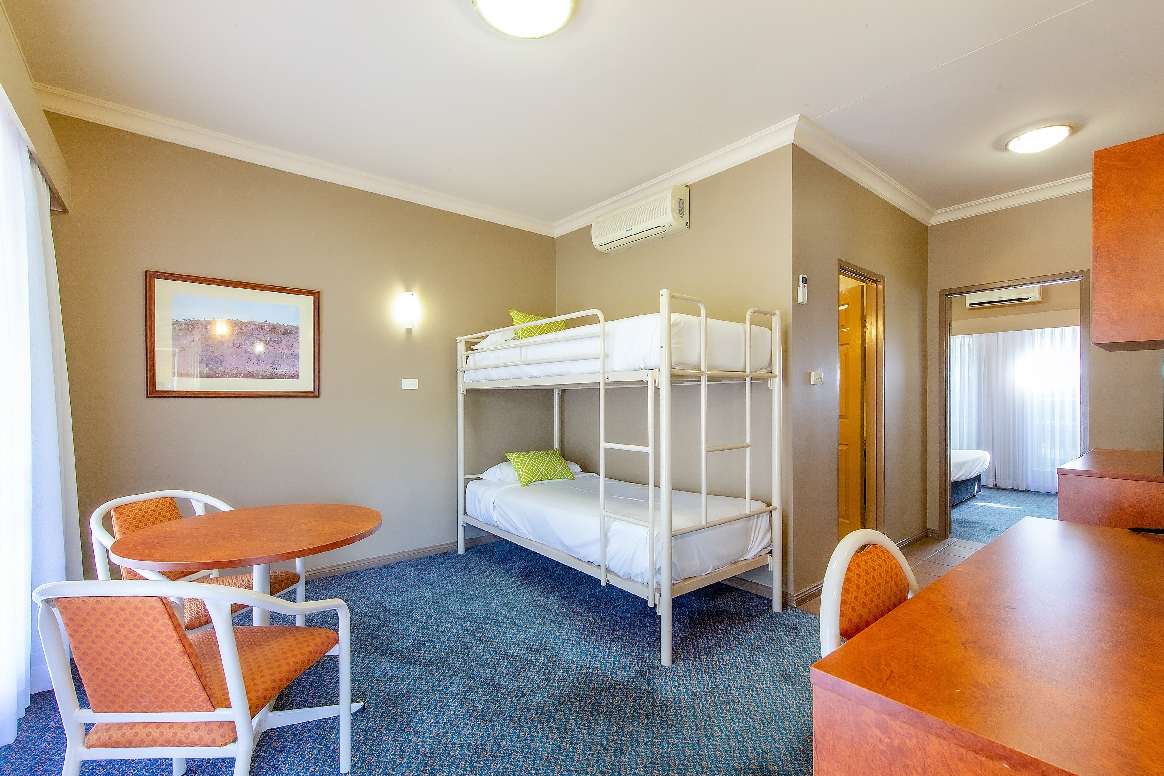 Quality Inn Penrith - Image 4