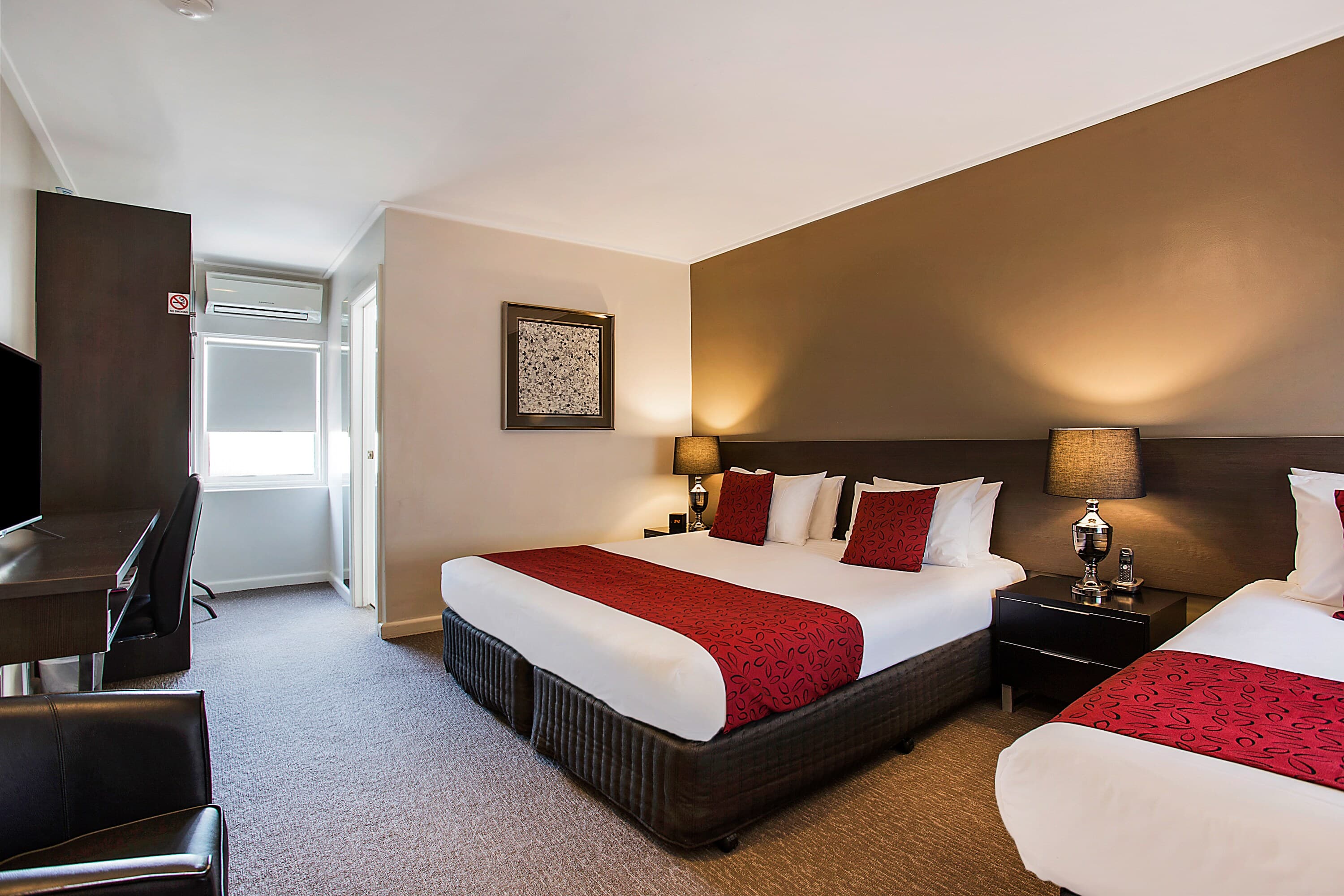 Comfort Inn Western — 11