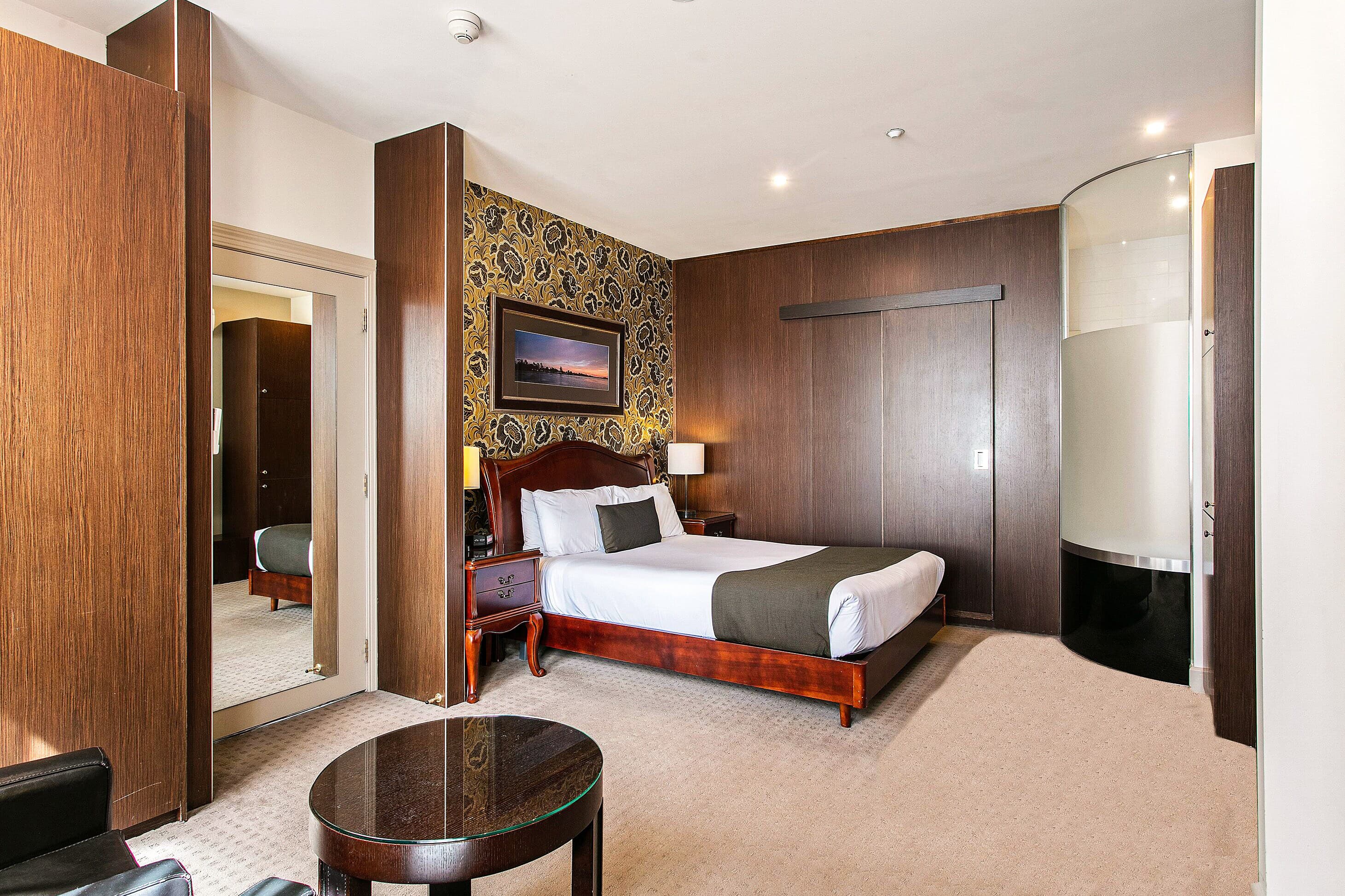 Quality Inn Heritage on Lydiard - Image 2