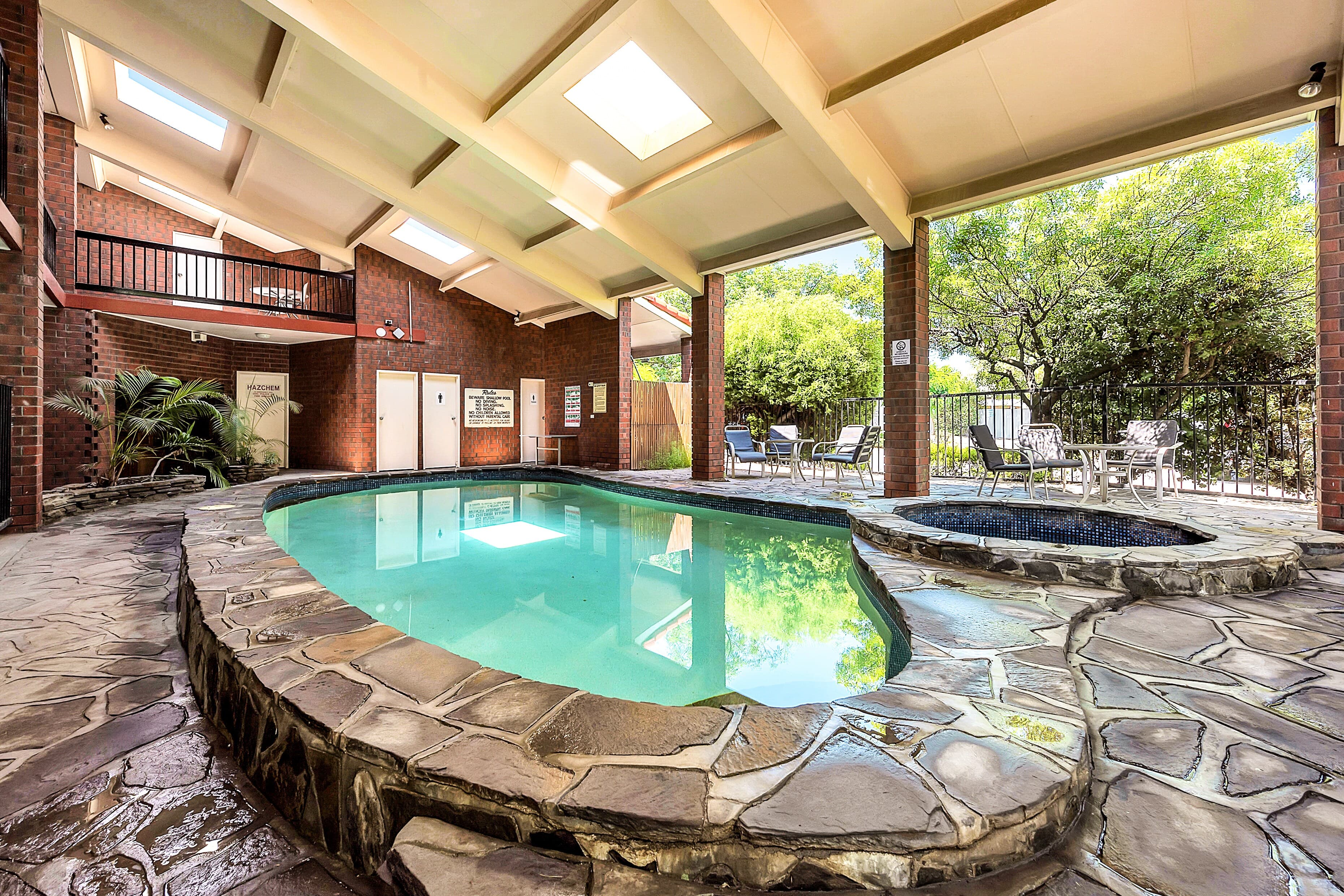 Comfort Inn & Suites Sombrero - Image 1