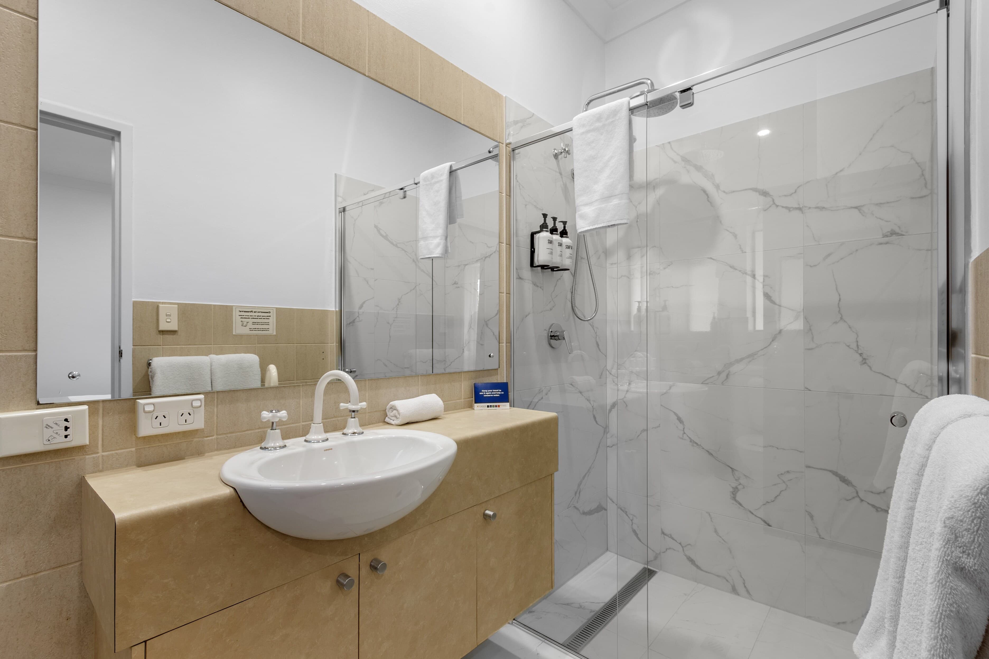 Comfort Inn & Suites Sombrero — 14