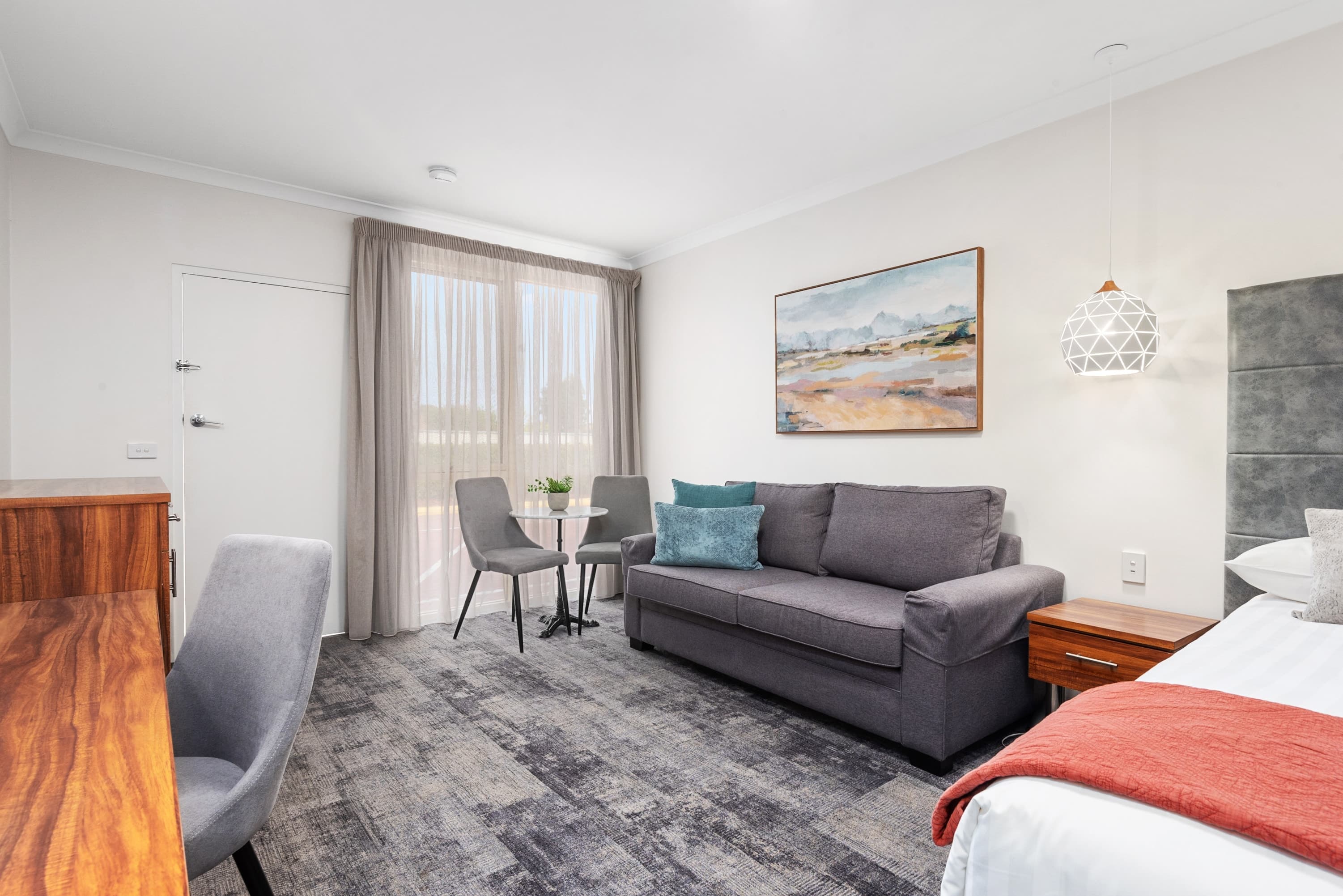 Comfort Inn Deakin Palms — 10