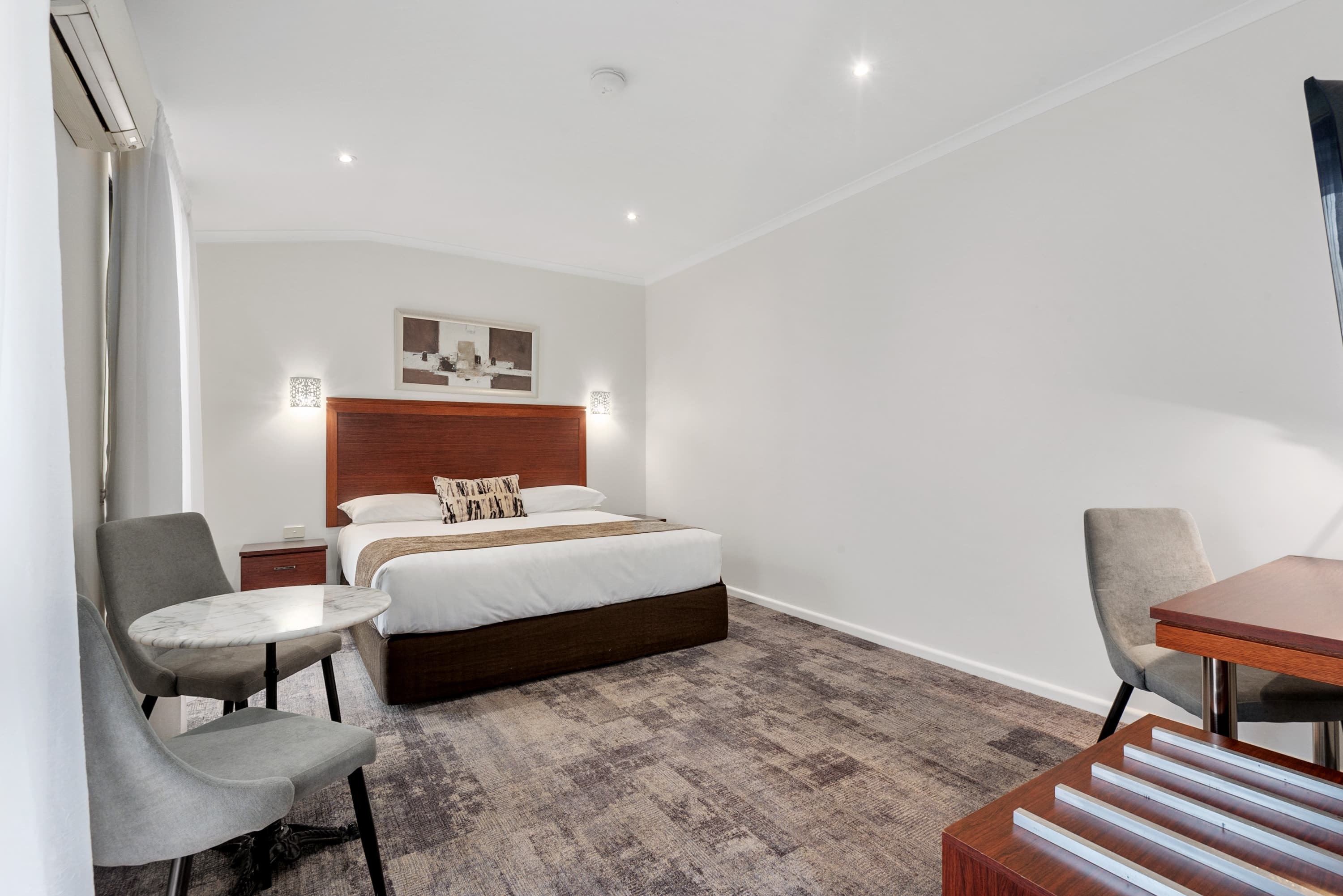 Comfort Inn Deakin Palms — 13