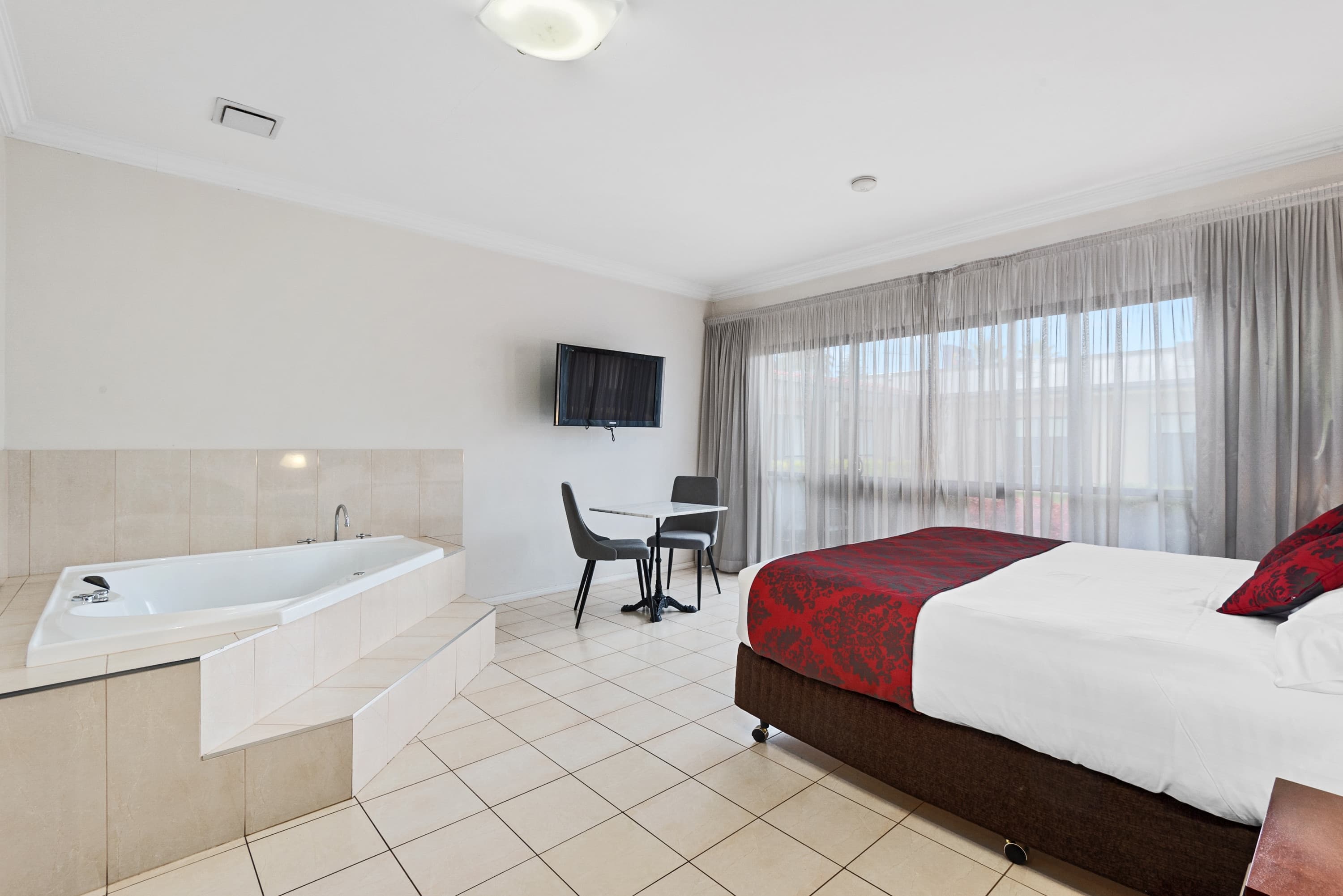 Comfort Inn Deakin Palms — 16