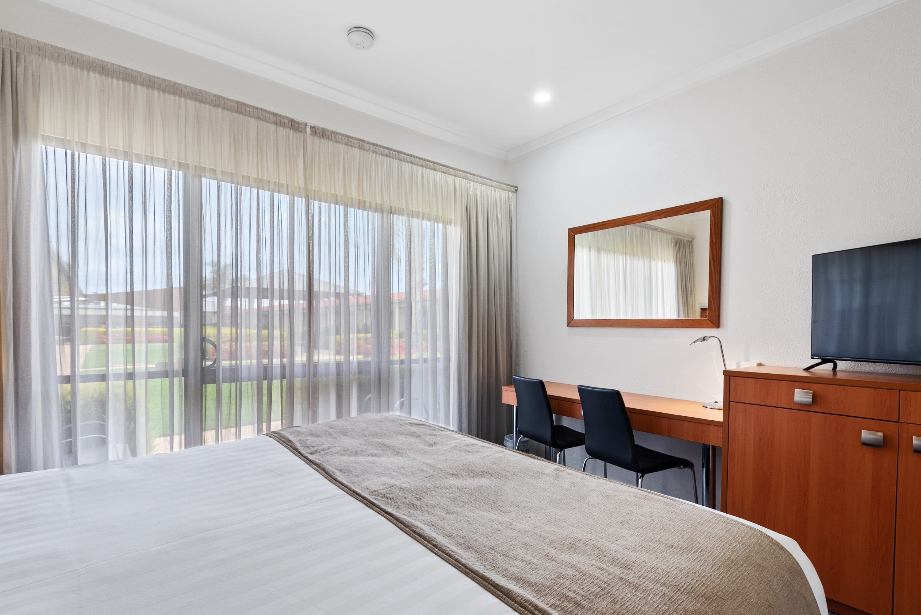 Comfort Inn Deakin Palms — 19